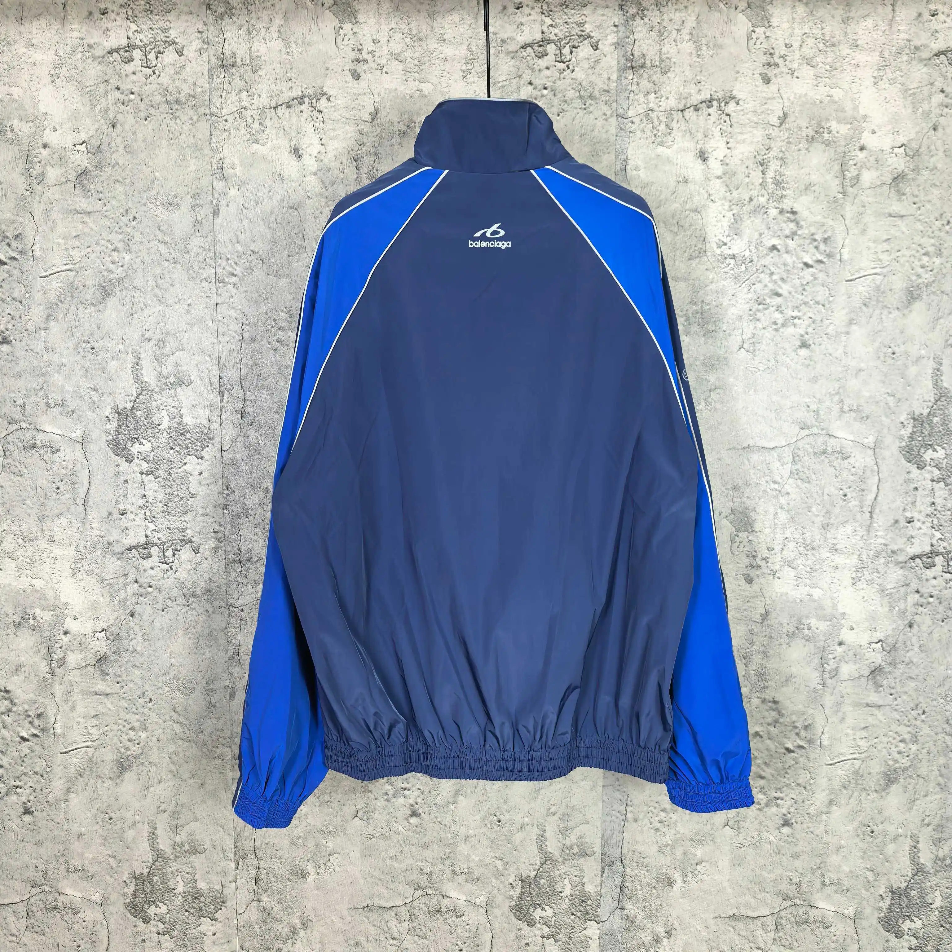 Logo-Print Reflective Track Jacket D25024465 — view 2