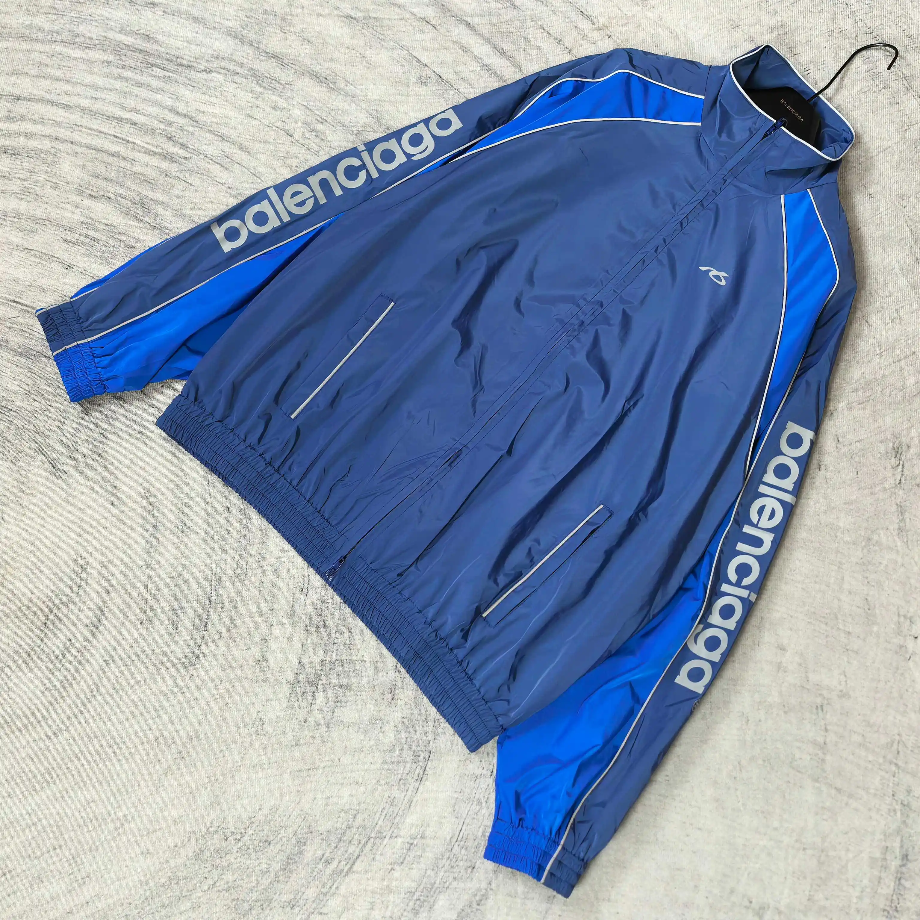 Logo-Print Reflective Track Jacket D25024465 — view 5