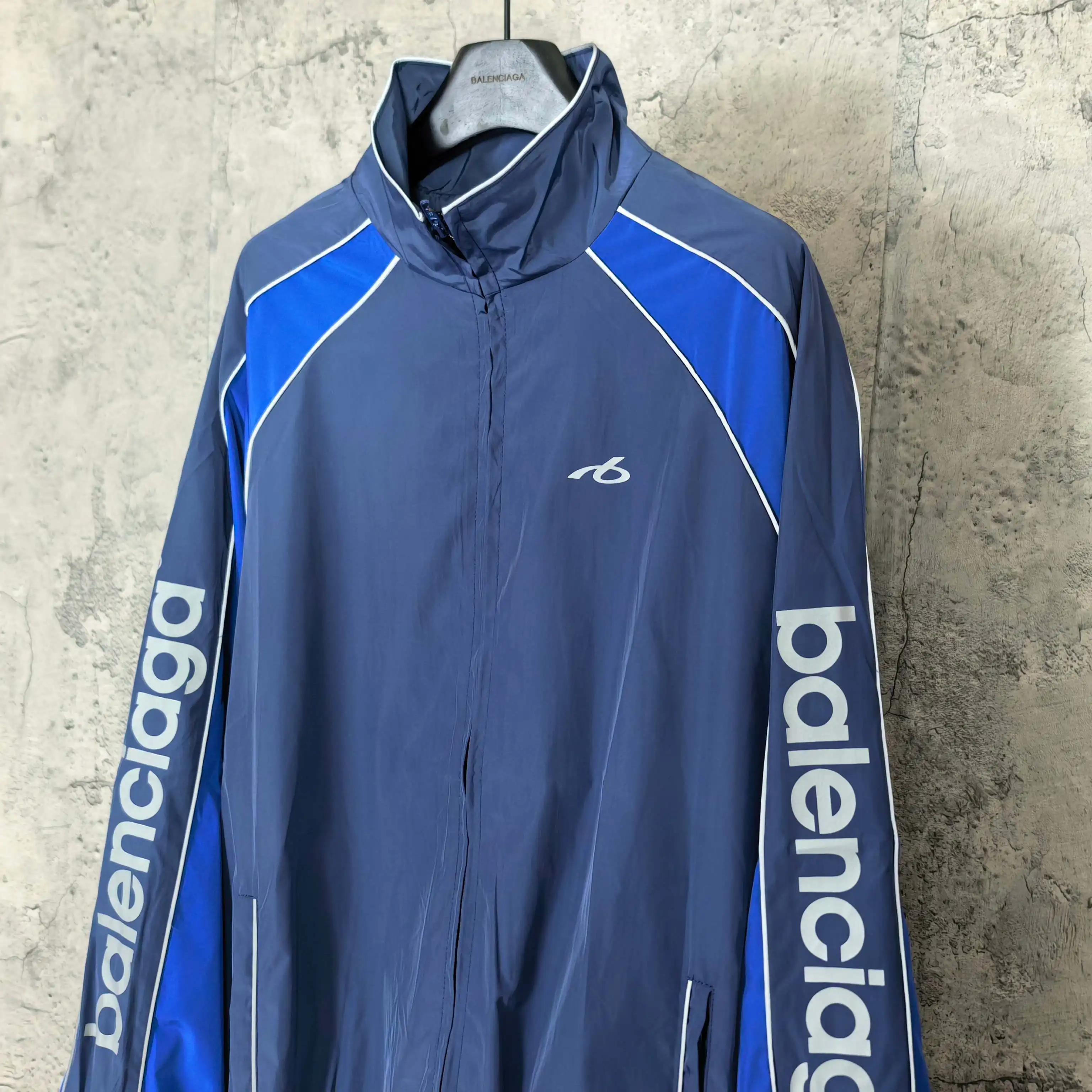 Logo-Print Reflective Track Jacket D25024465 — view 9
