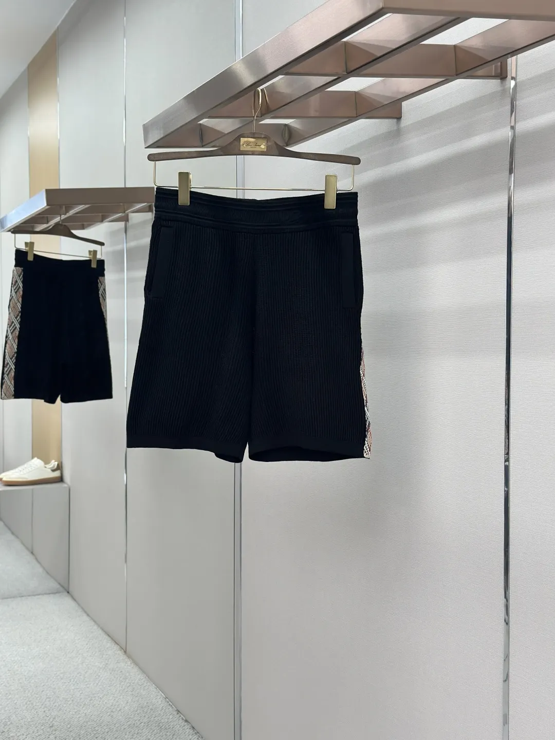 Check-Trim Ribbed Knit Cotton Shorts D25019195