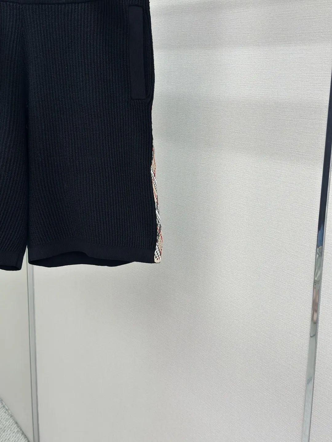 Check-Trim Ribbed Knit Cotton Shorts D25019195 — view 7