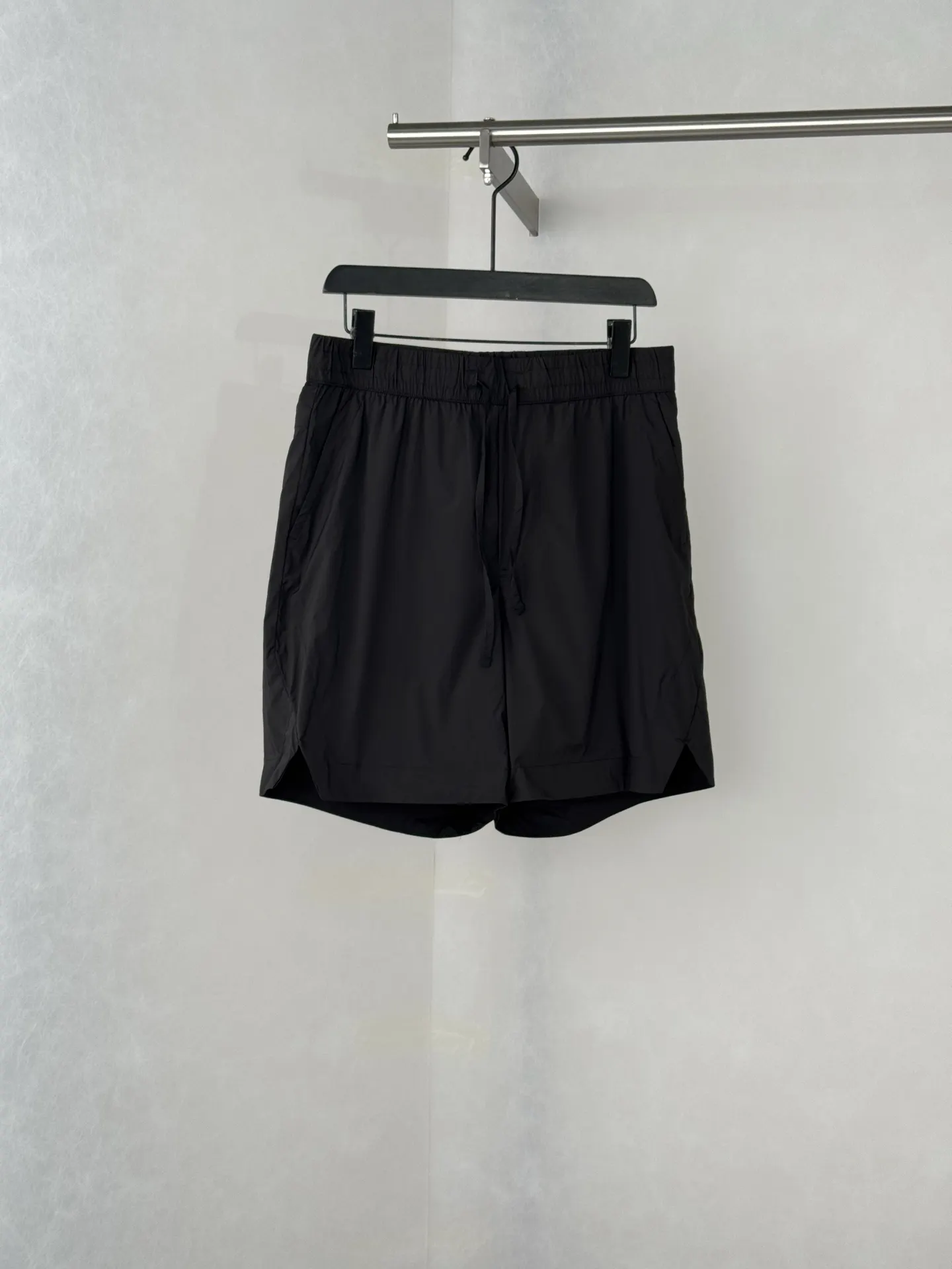 Logo-Patch Quick-Dry Nylon Shorts D25018689