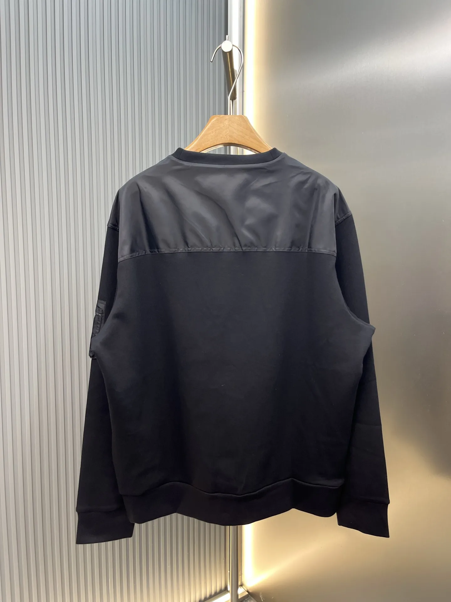 Re-Nylon Trim Fleece Sweatshirt D25020427 — view 3