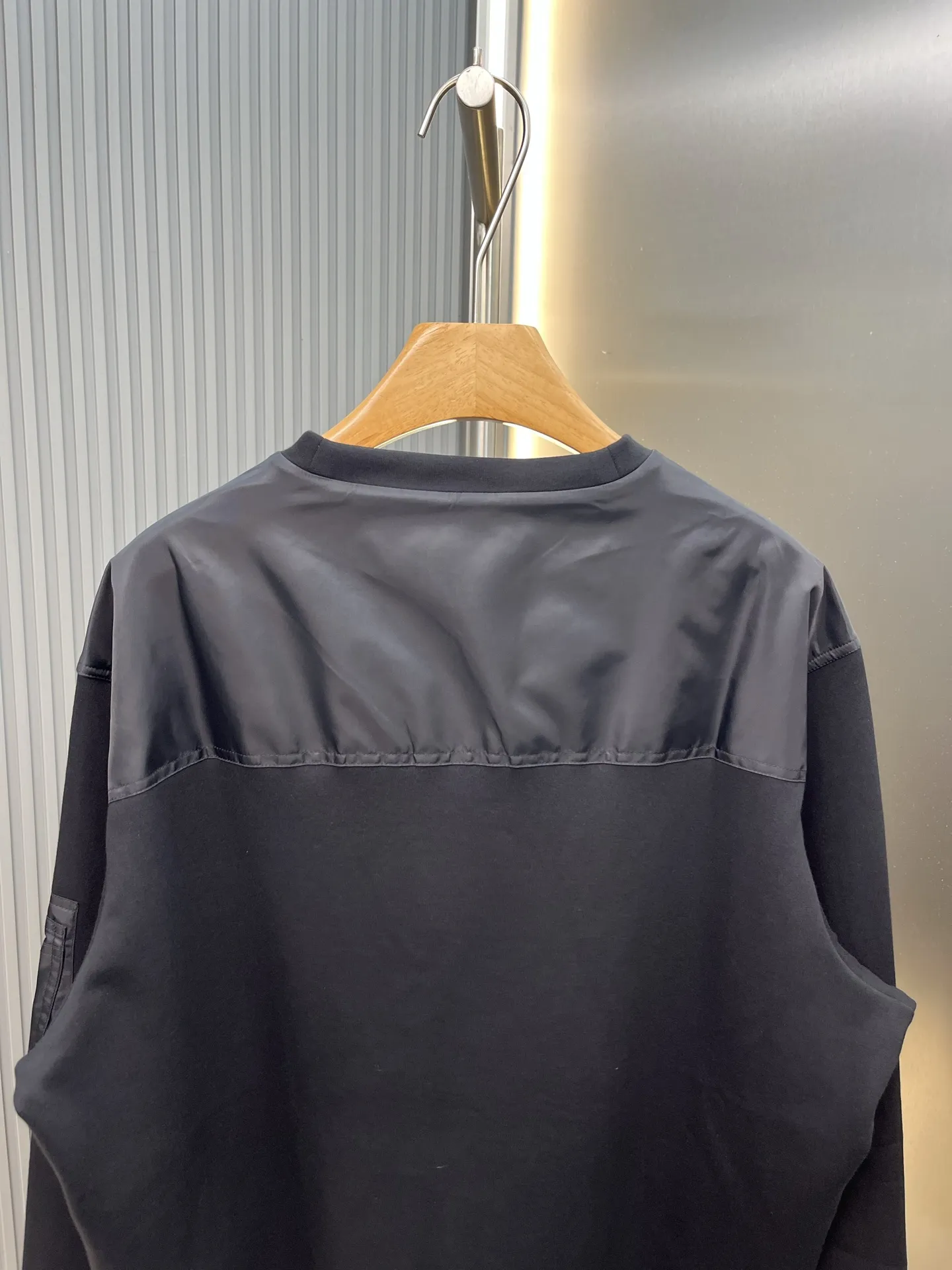 Re-Nylon Trim Fleece Sweatshirt D25020427 — view 4