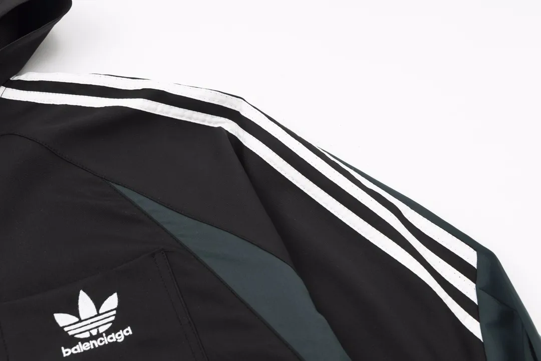 Logo-Embroidered Hooded Overshirt D25013432 — view 6
