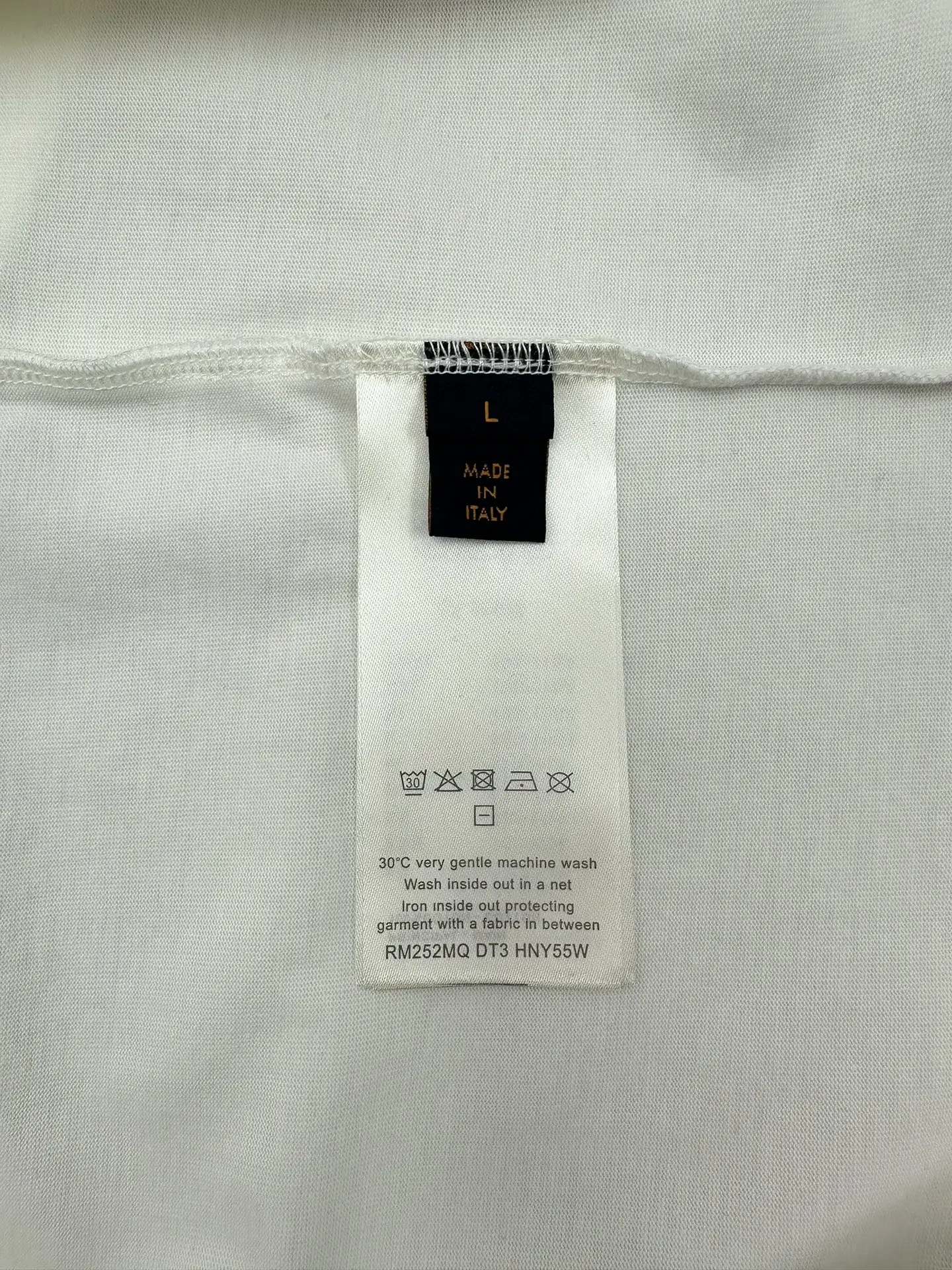 LV Ski Embroidered Long-Sleeve T-Shirt D25514386 — view 8