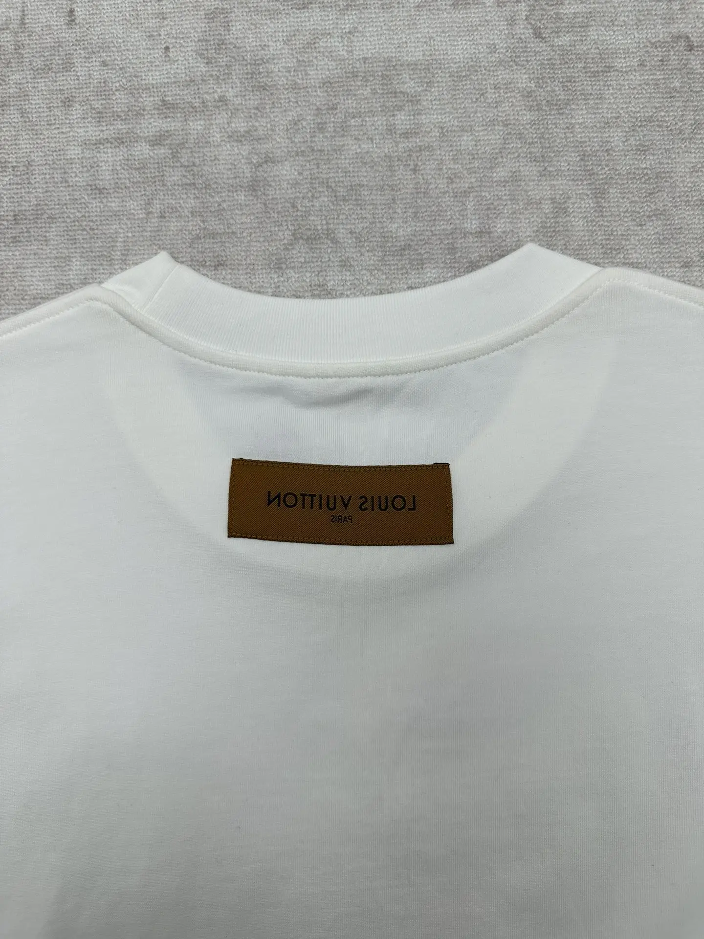 LV Ski Embroidered Long-Sleeve T-Shirt D25514386 — view 9