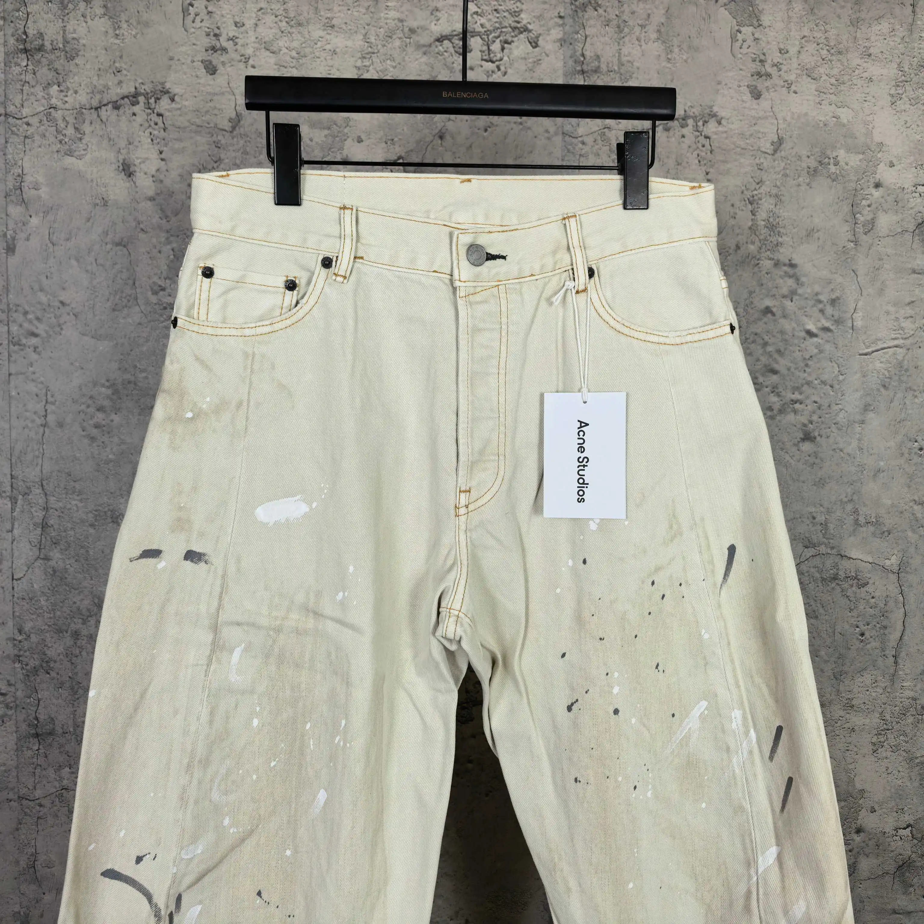 2006F Paint-Splatter Curved-Leg Jeans D25524521 — view 3