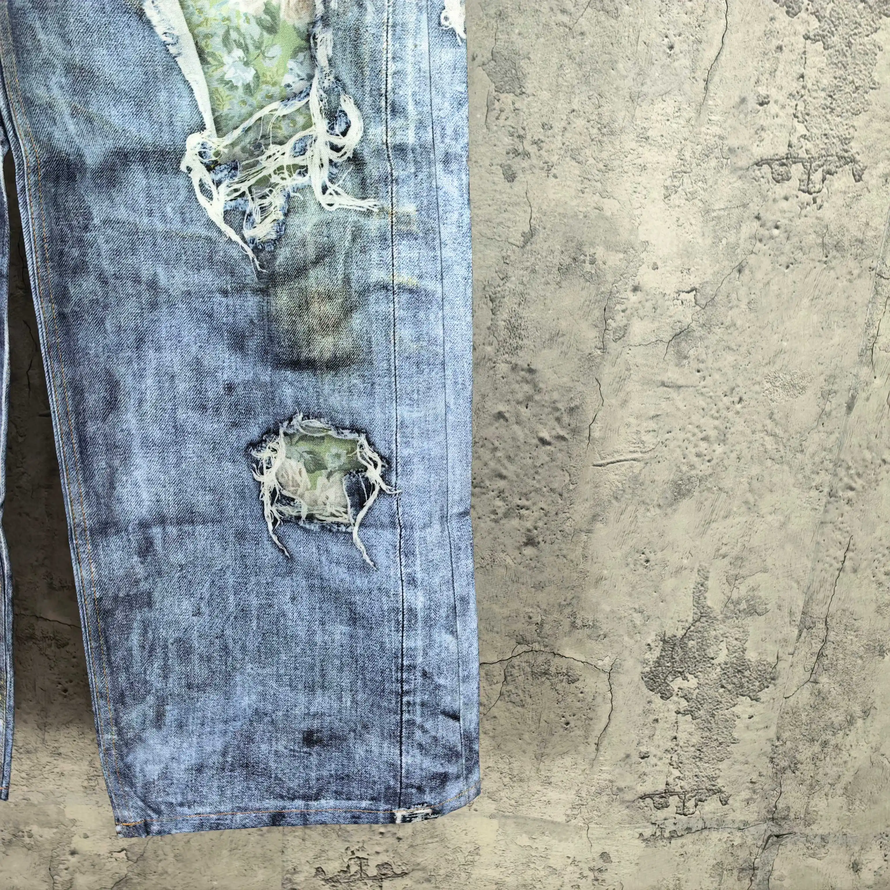 Floral Print Distressed Wide-Leg Jeans D25524561 — view 14
