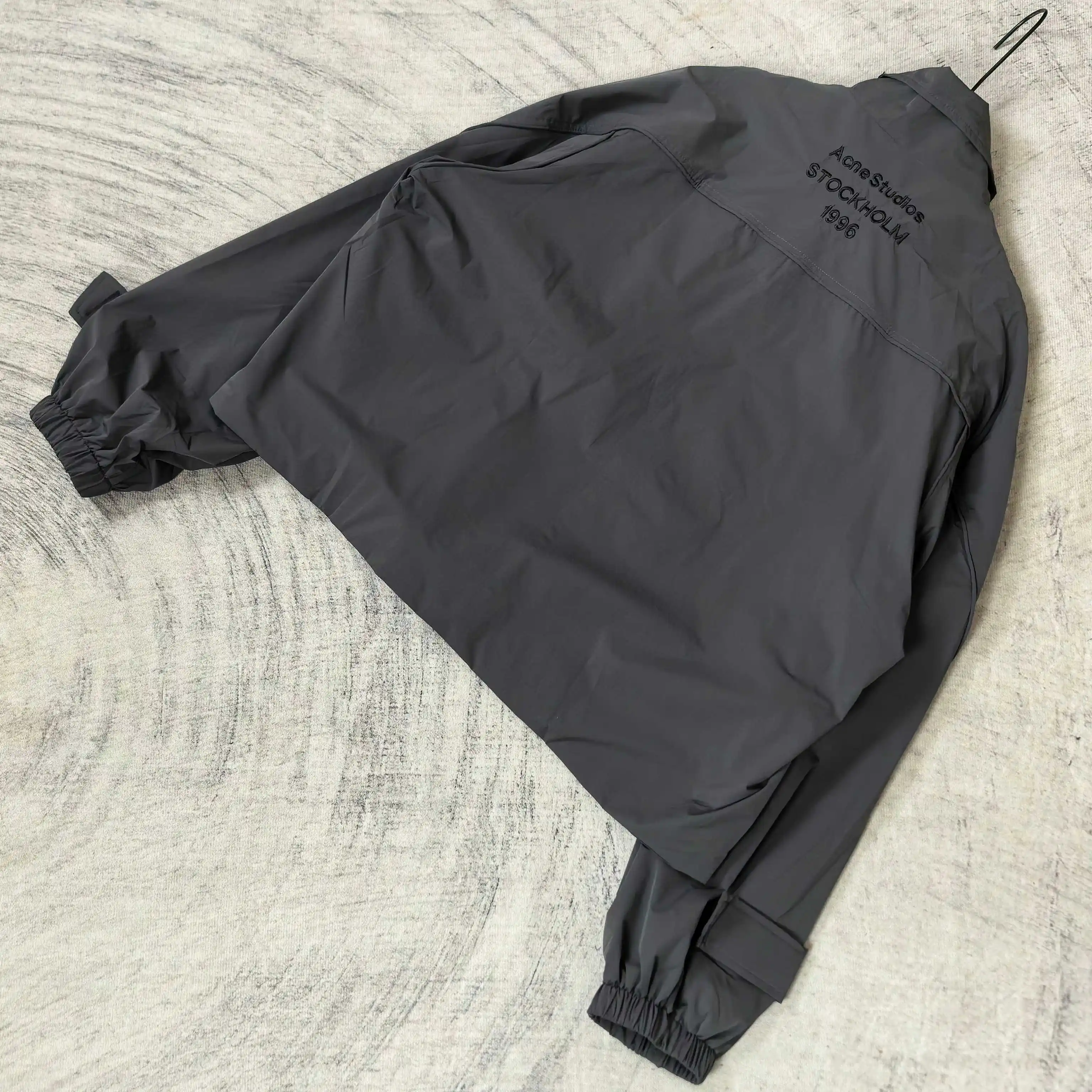 Cropped Zip-Up Jacket with Oversized Collar D25524562 — view 5