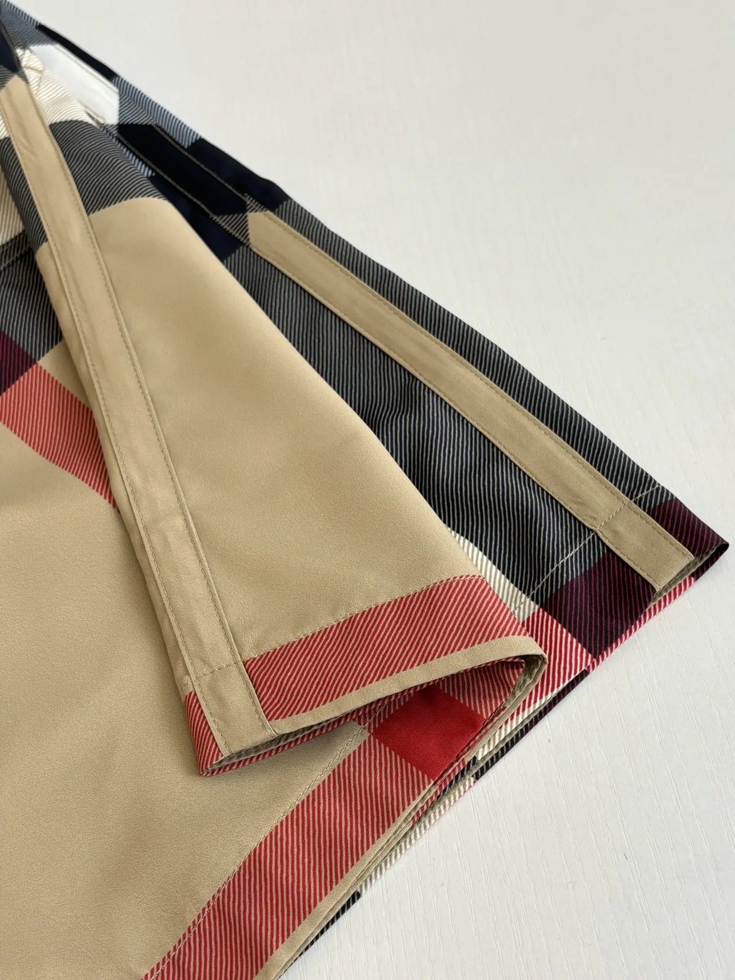 Check Print Nylon Swim Shorts D25518729 — view 6