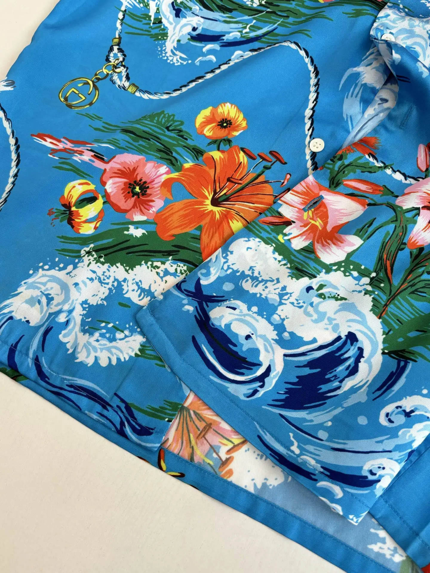 Floral and Wave Print Camp-Collar Shirt D25518600 — view 8