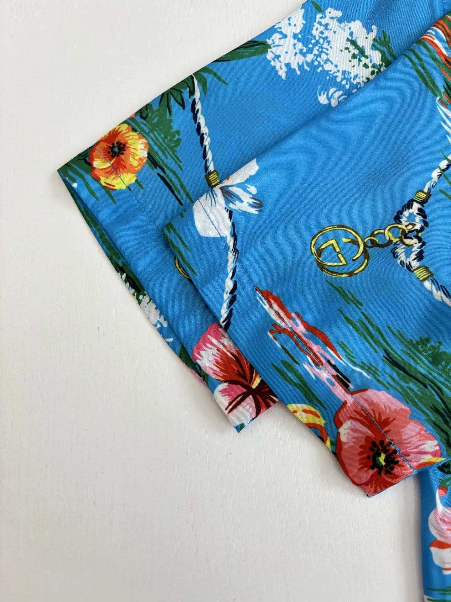 Floral and Wave Print Camp-Collar Shirt D25518600 — view 9