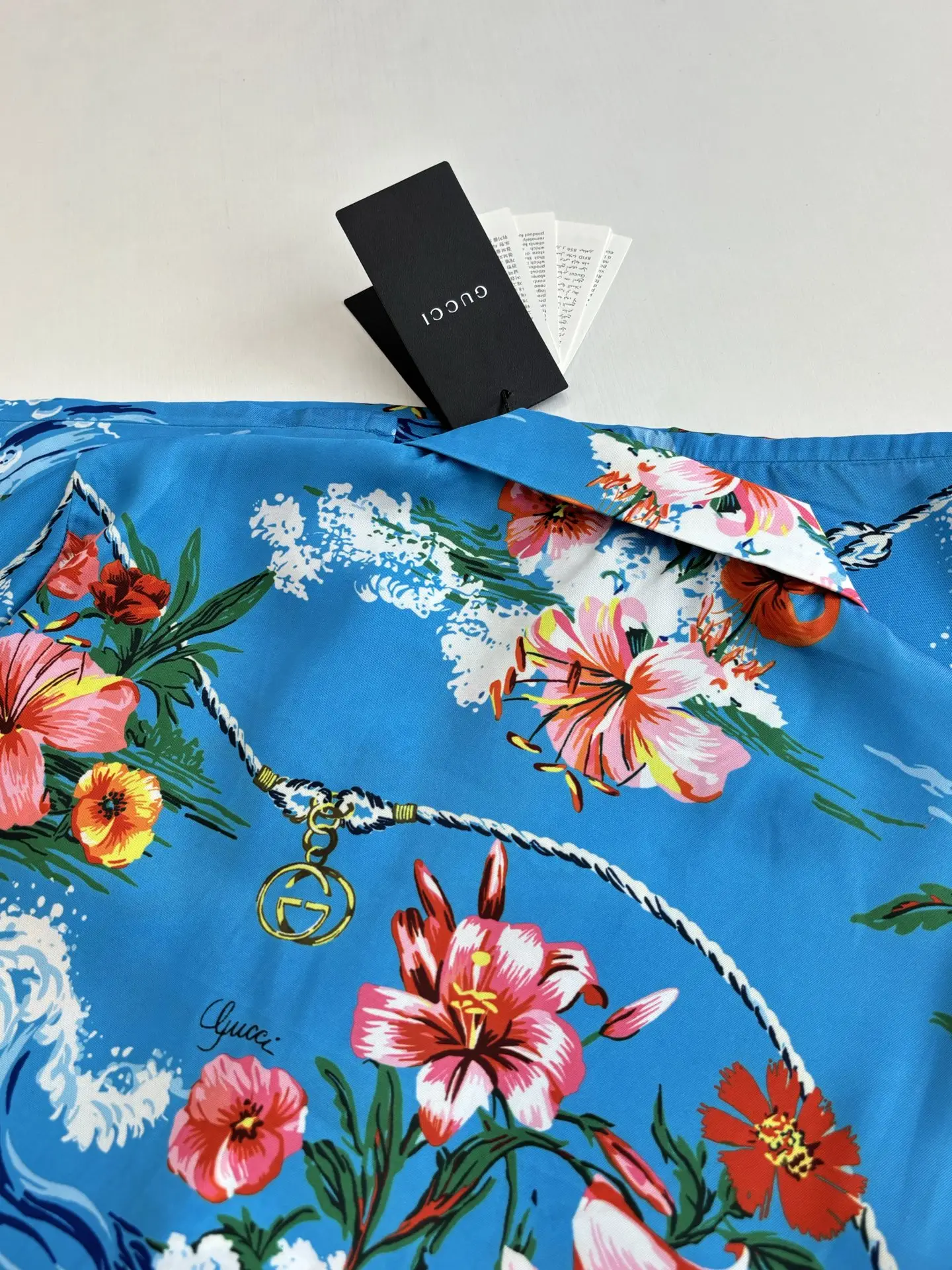 Floral and Wave Print Camp-Collar Shirt D25518600 — view 10