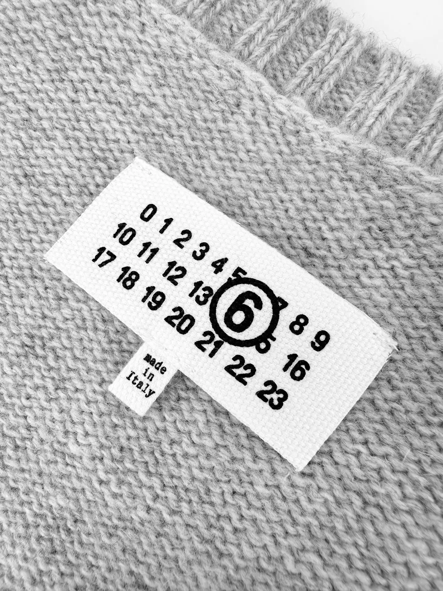 MM6 Signature Logo Knit Vest D25520395 — view 4