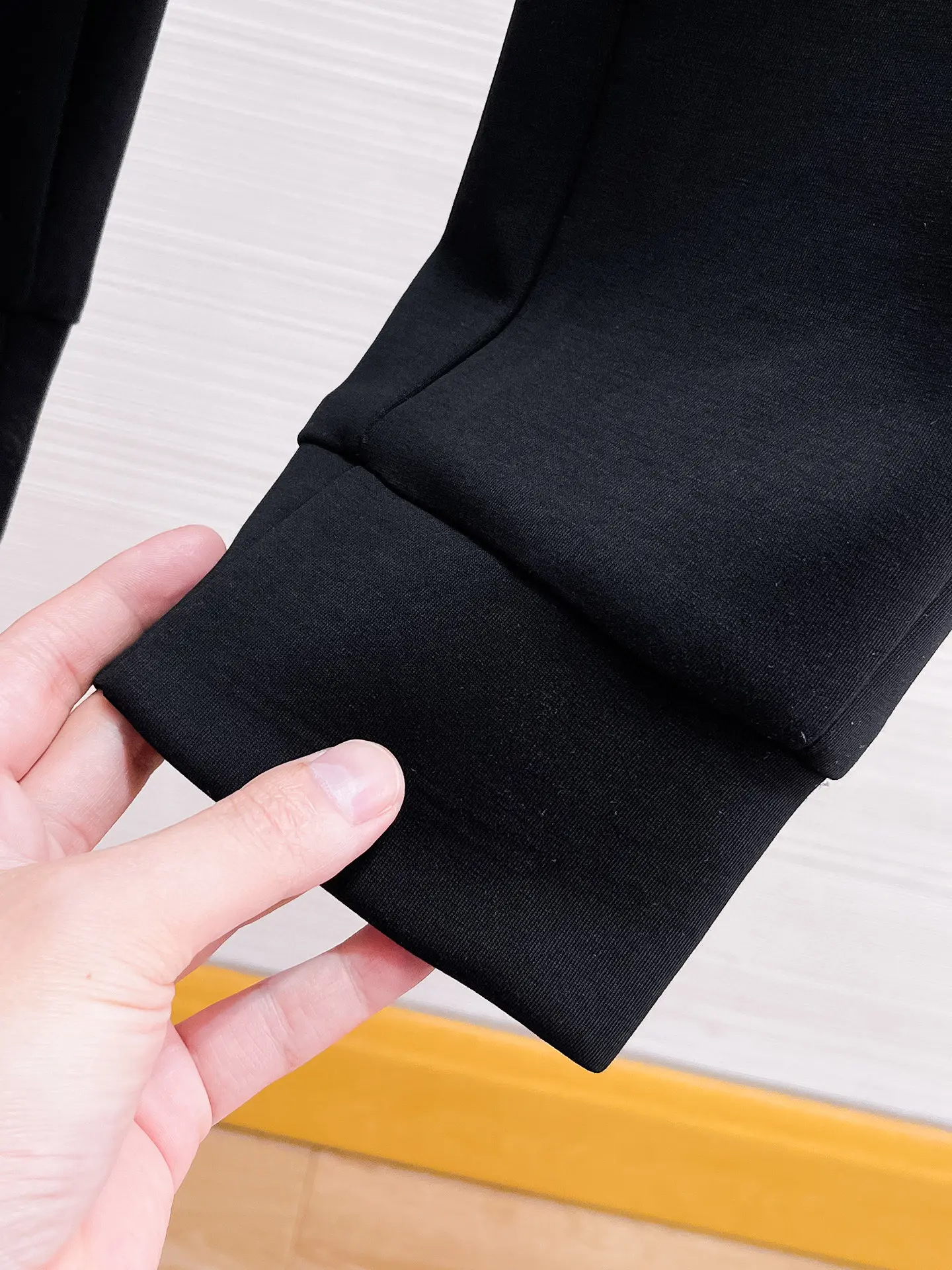 Logo-Appliquéd Tapered Sweatpants D26014853 — view 7