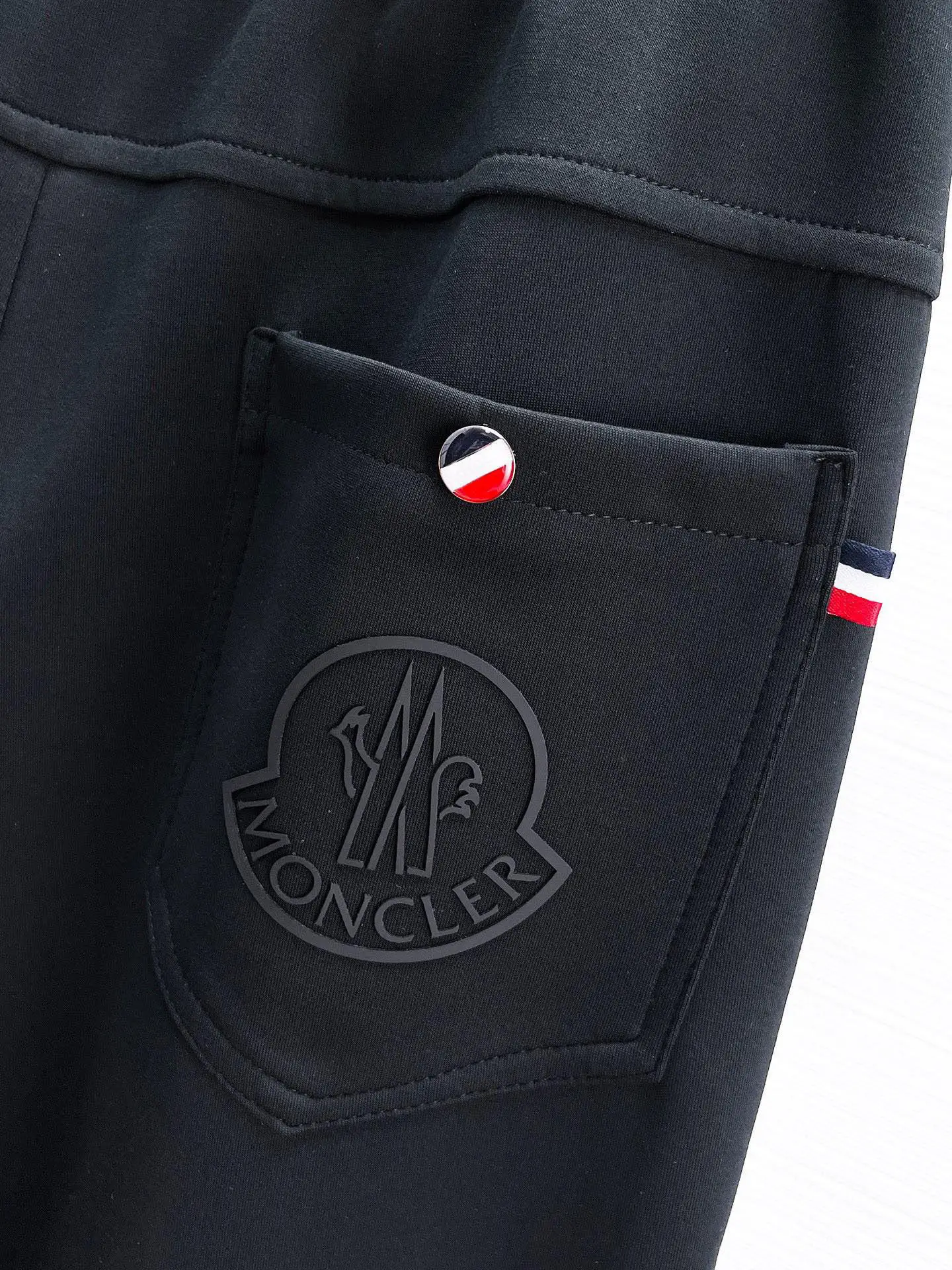 Logo-Appliquéd Tapered Sweatpants D26014848 — view 4