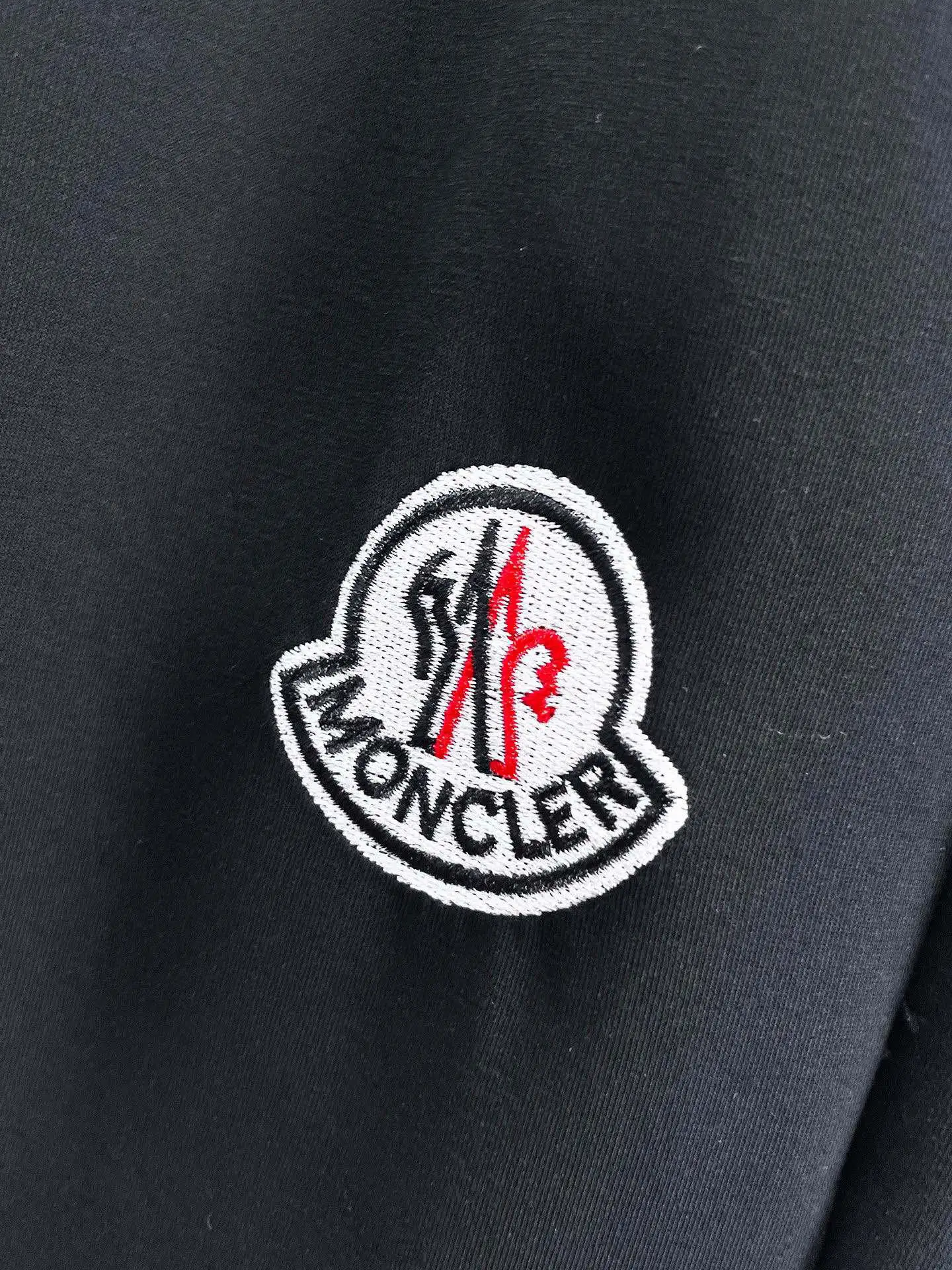 Logo-Appliquéd Tapered Sweatpants D26014848 — view 5