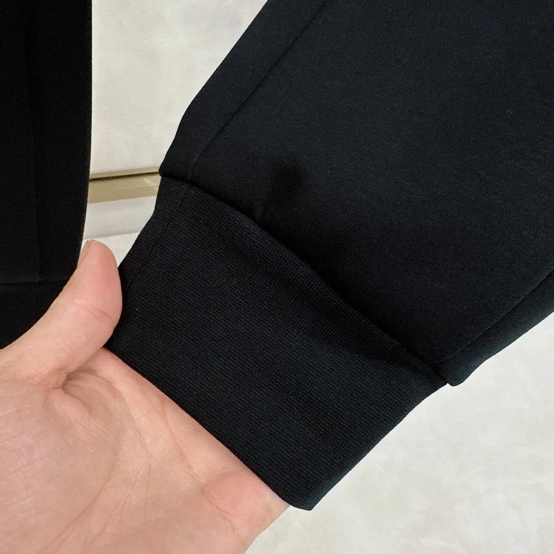Logo-Print Cotton-Blend Sweatpants D26014841 — view 8
