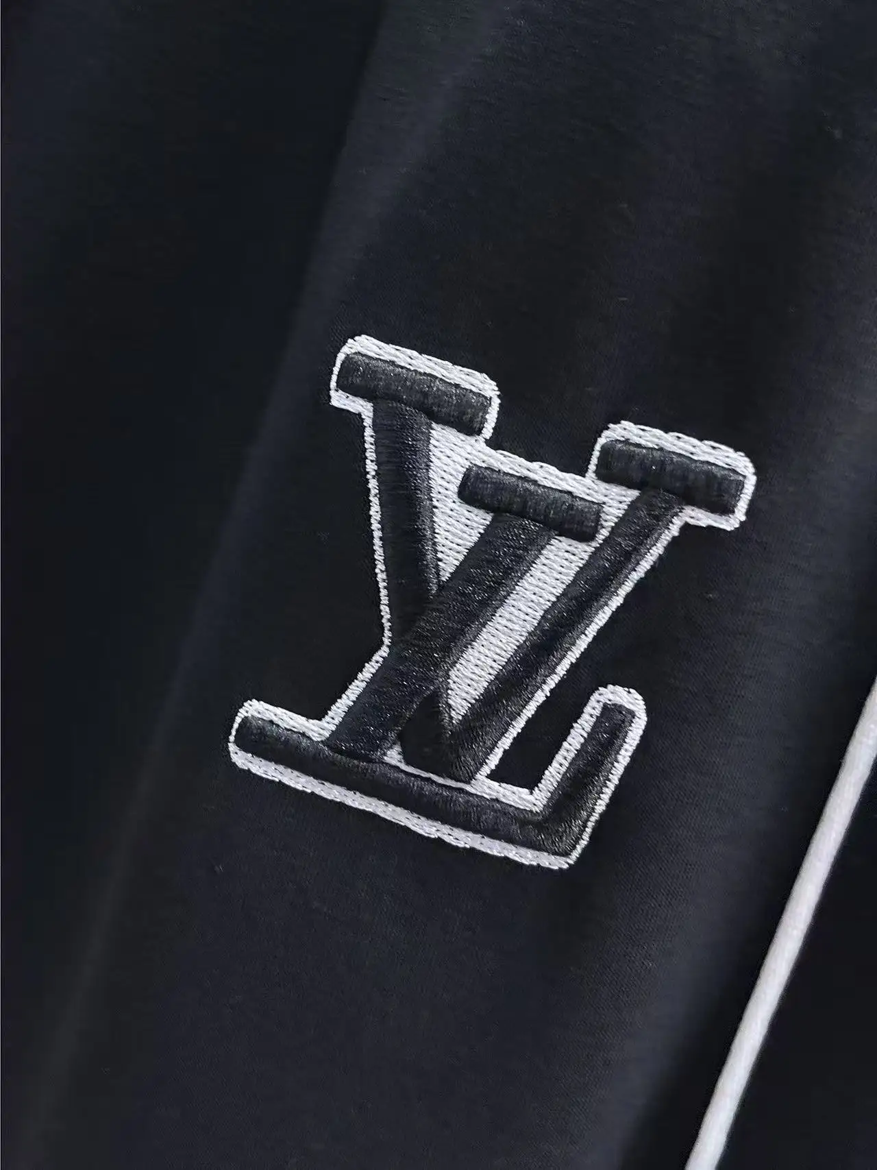 Logo-Embroidered Piping Sweatpants D26014838 — view 4