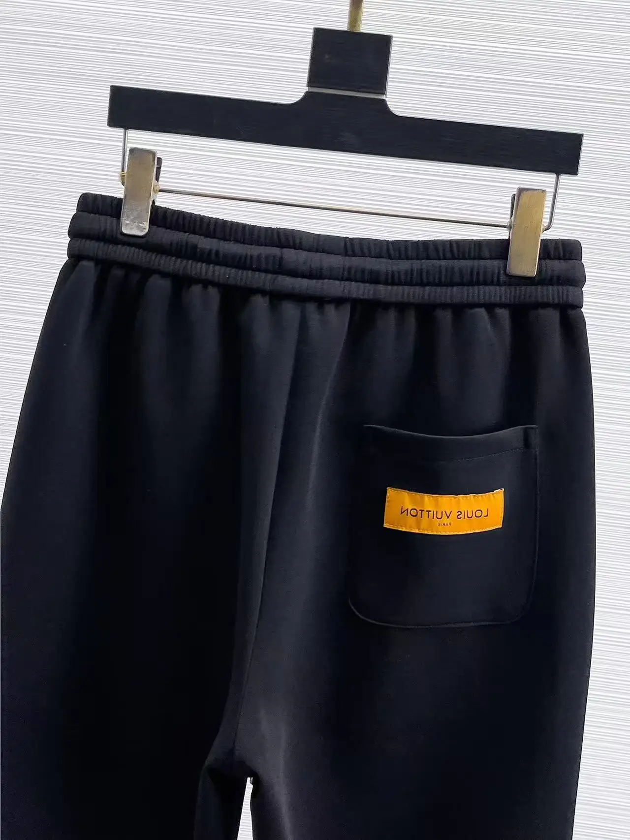 Logo-Embroidered Piping Sweatpants D26014838 — view 5