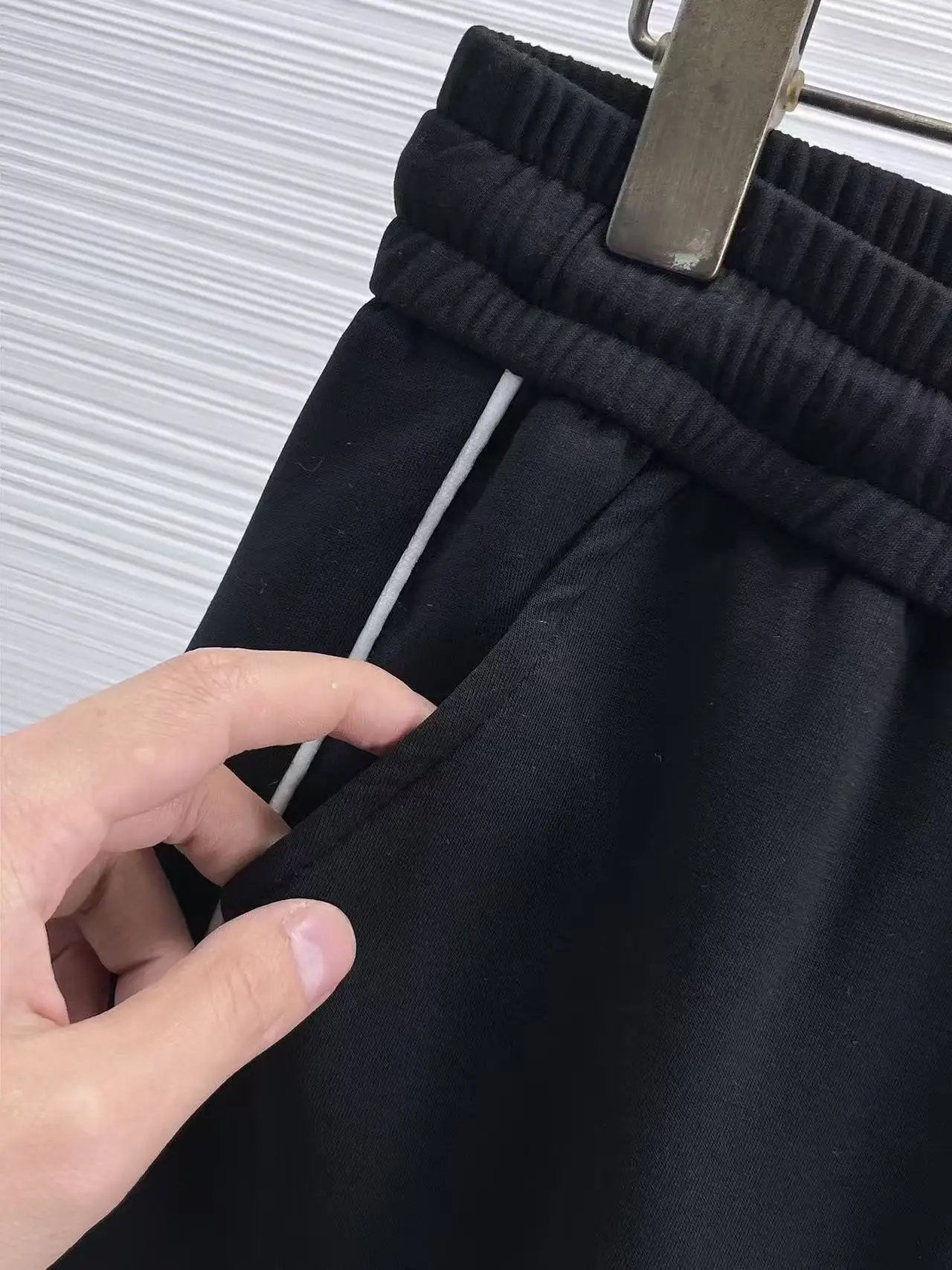 Logo-Embroidered Piping Sweatpants D26014838 — view 8