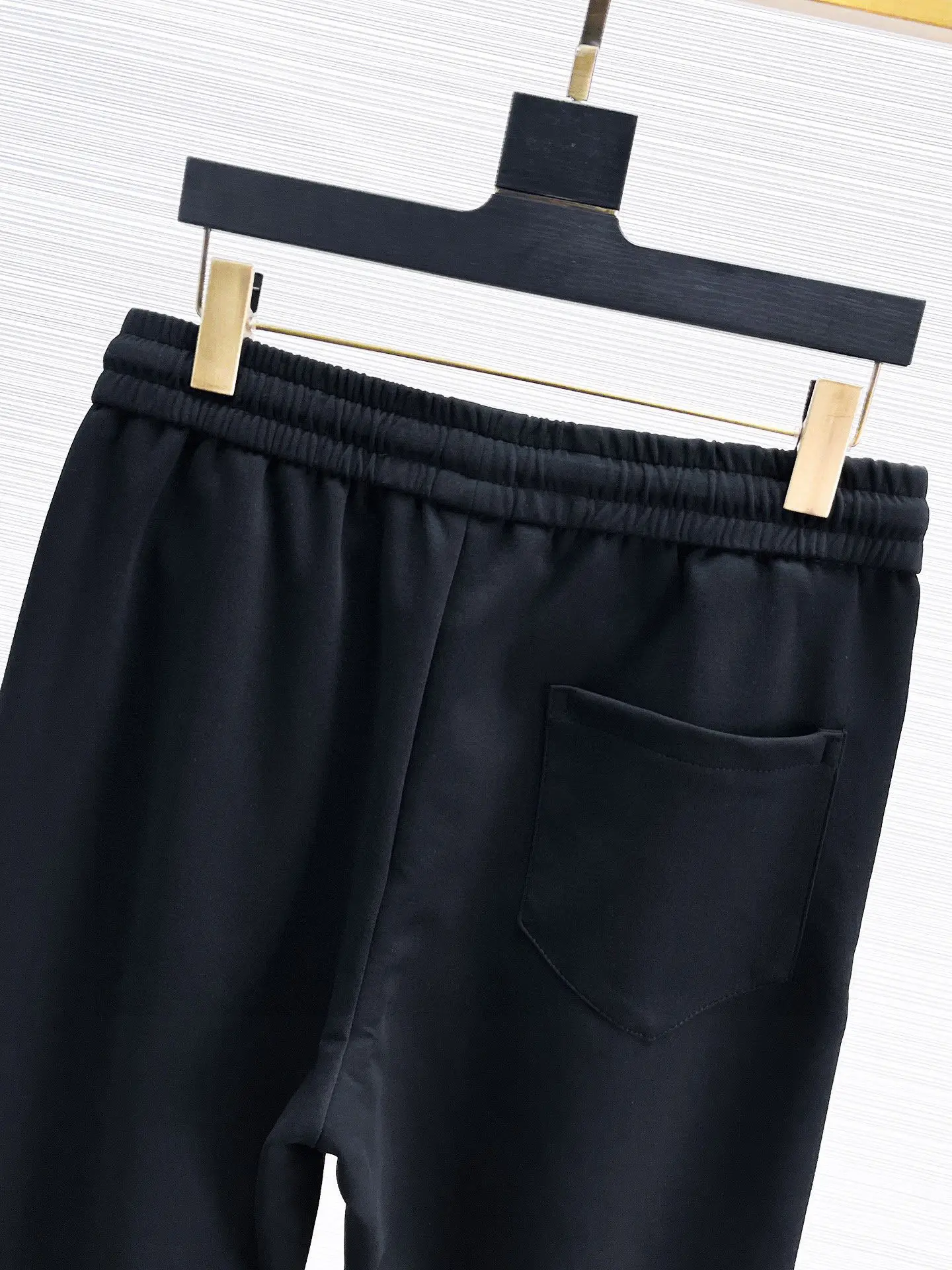 Logo-Print Tapered Sweatpants D26014847 — view 6
