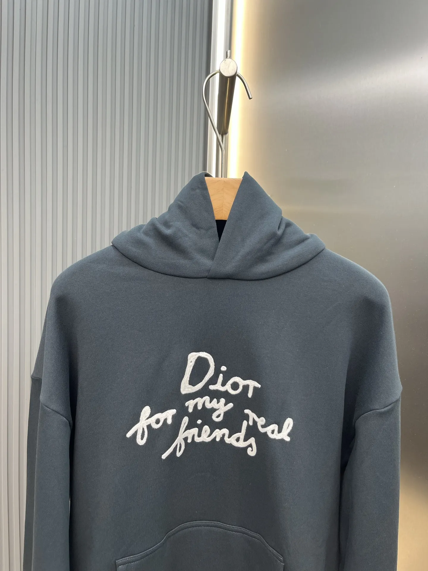 Signature Script Embroidered Hoodie D26020426 — view 2