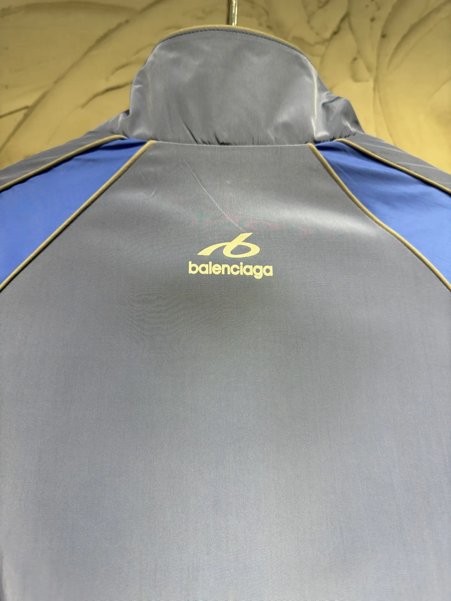 Bodies Reflective Logo Track Jacket D26024333 — view 15