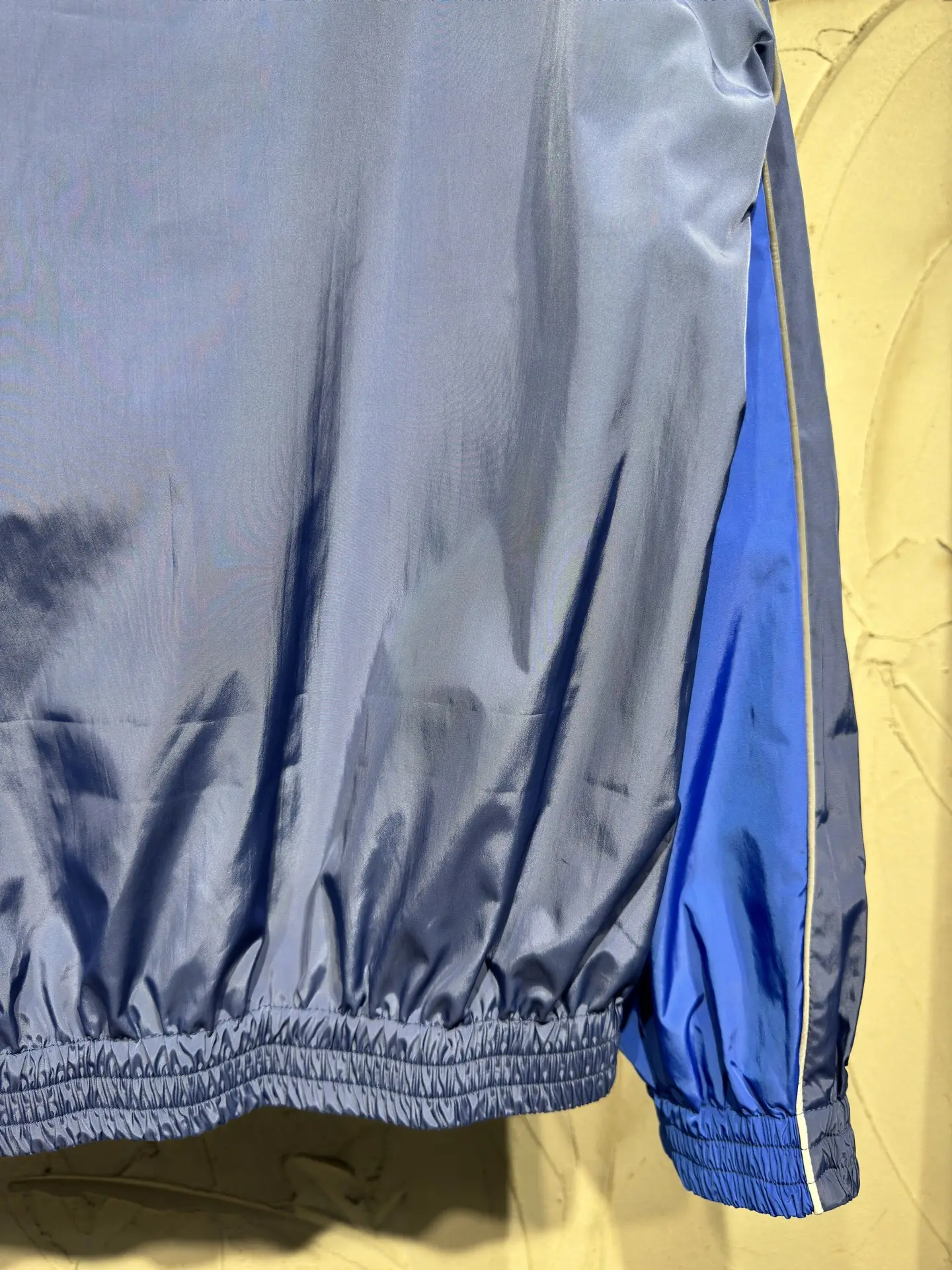 Bodies Reflective Logo Track Jacket D26024333 — view 18