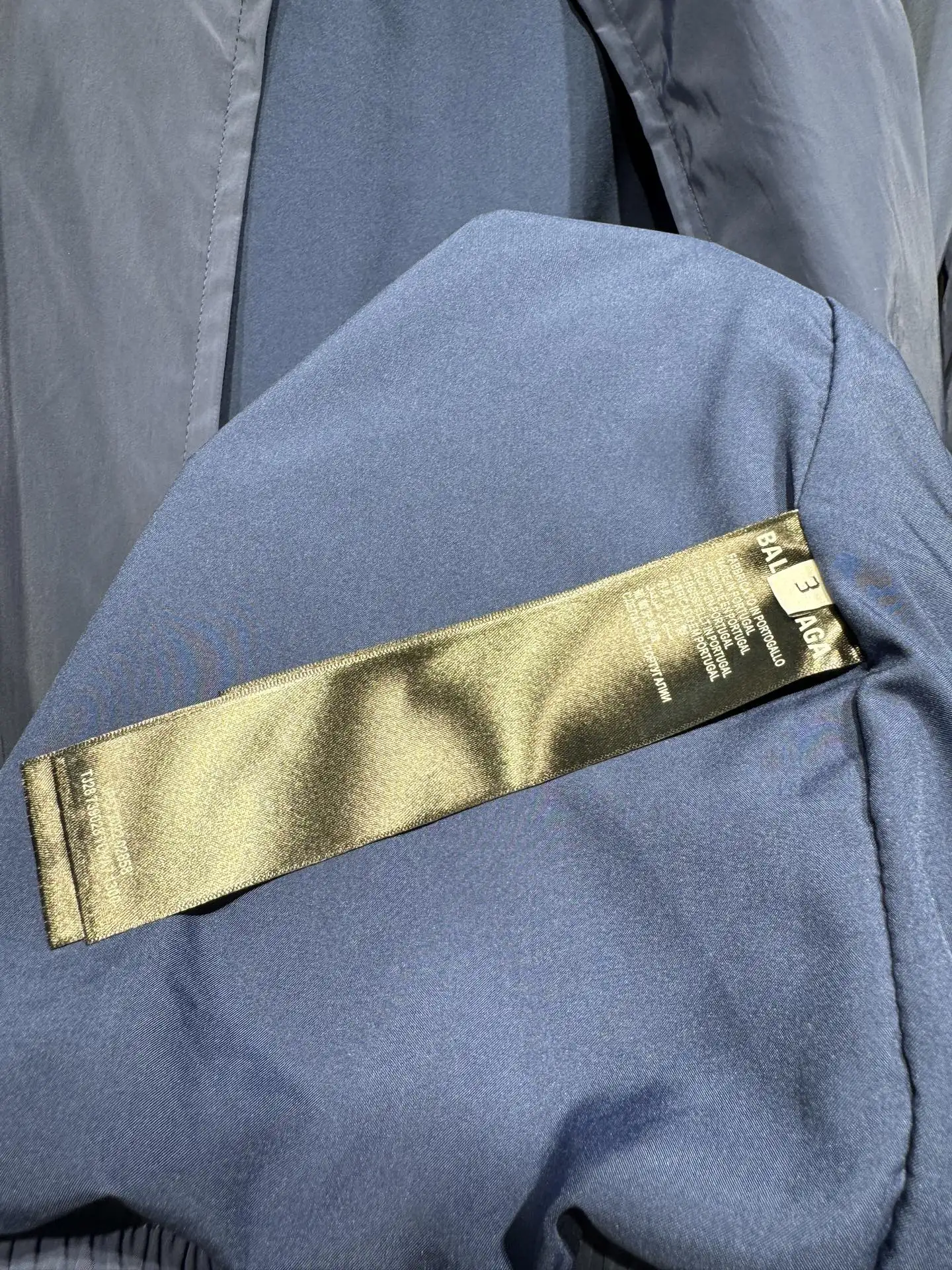 Bodies Reflective Logo Track Jacket D26024333 — view 19