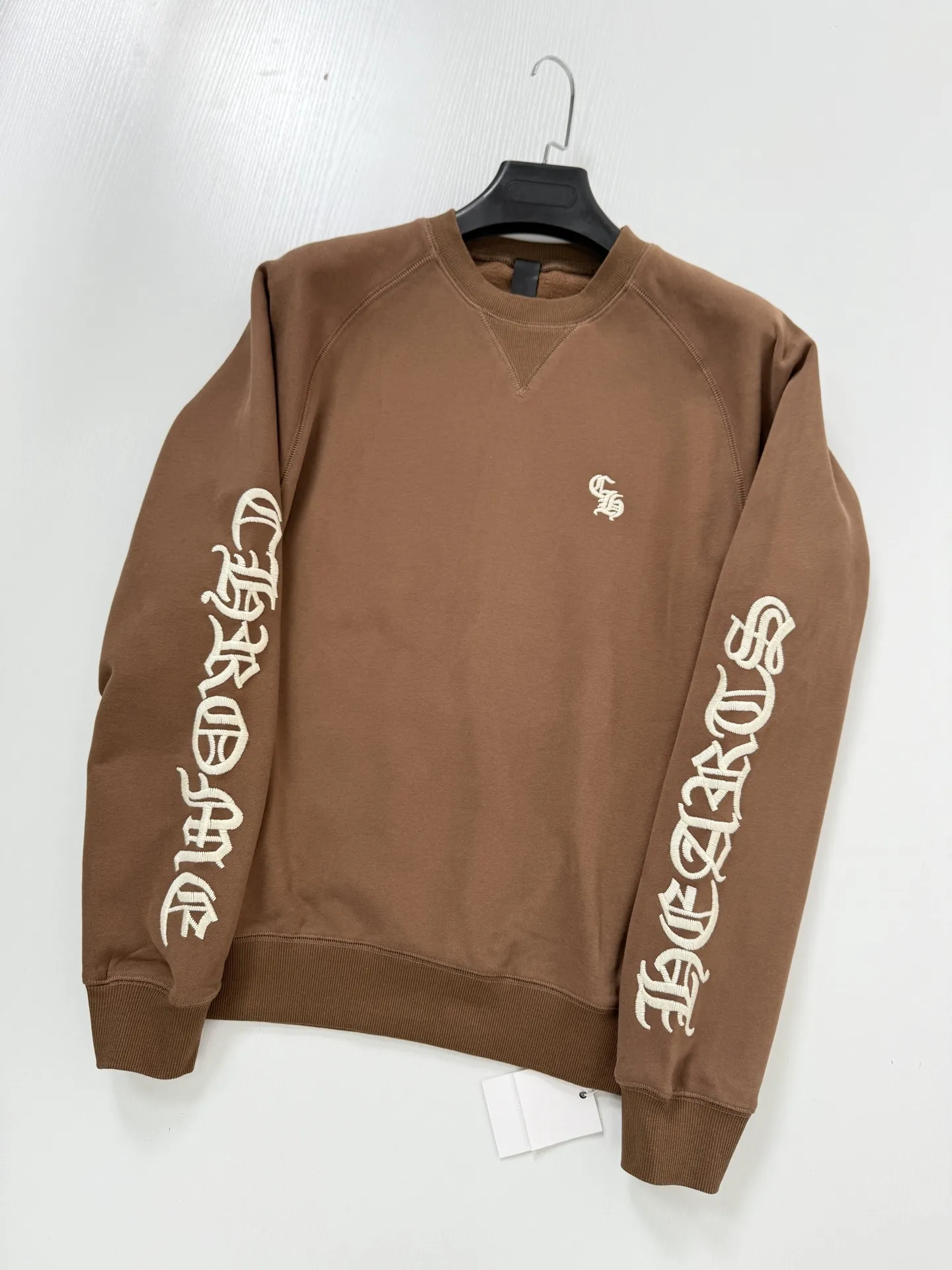 Gothic Script Embroidered Cotton-Blend Sweatshirt D26021989 — view 3