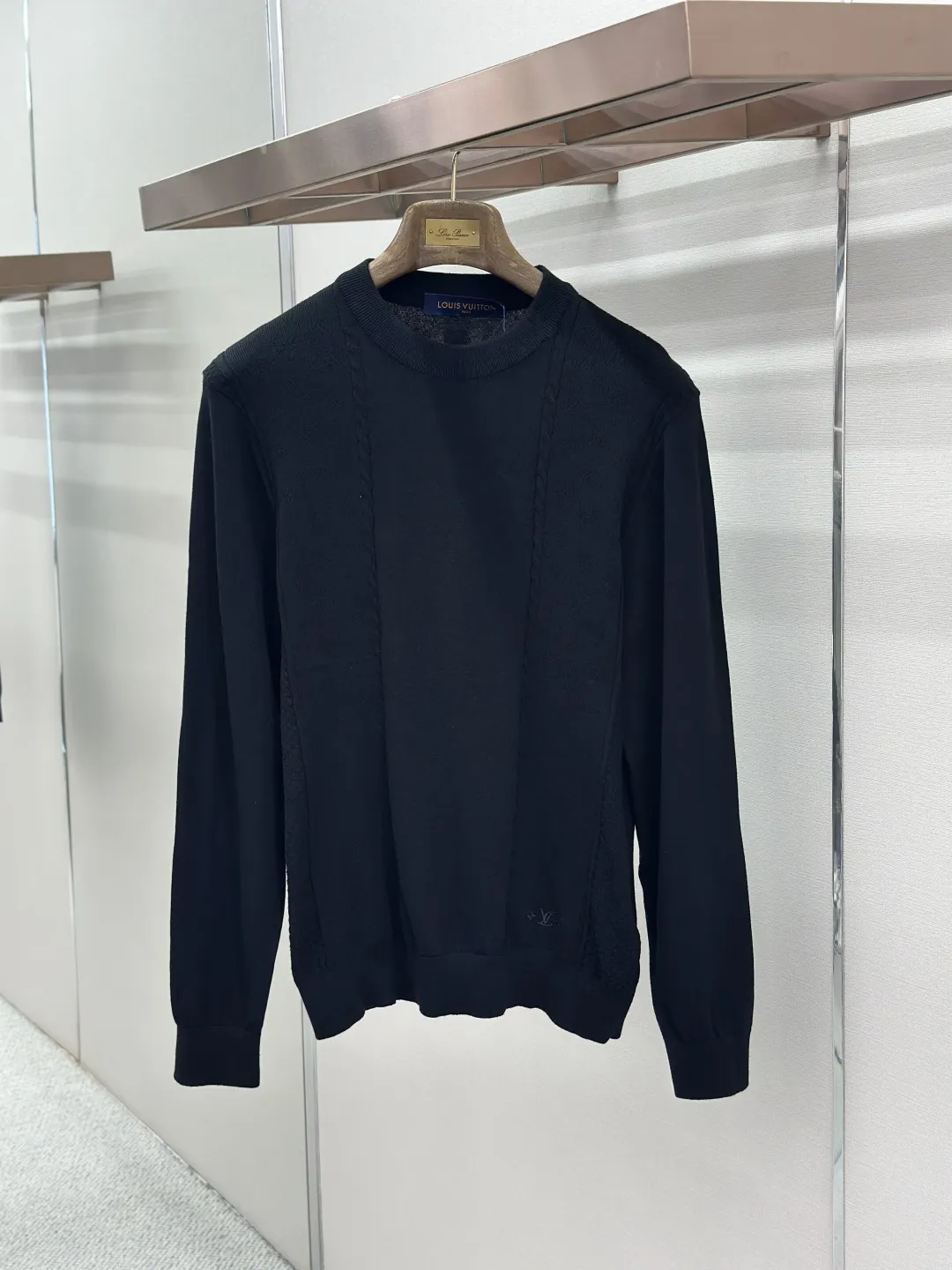 Logo Jacquard Mesh Crew-Neck Sweater D26019189 — view 3