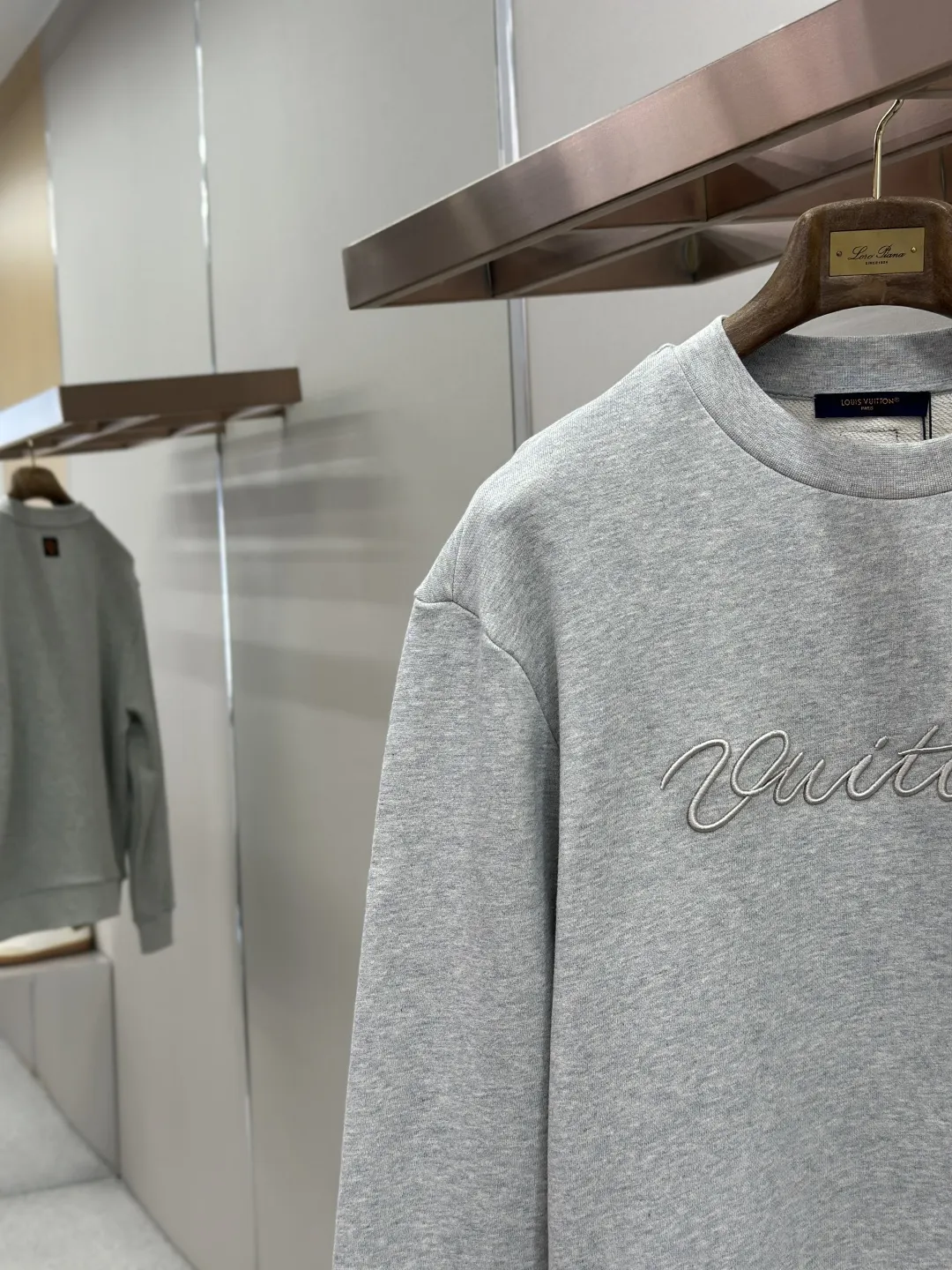 Embroidered Signature Crew-Neck Sweatshirt D26019190 — view 5