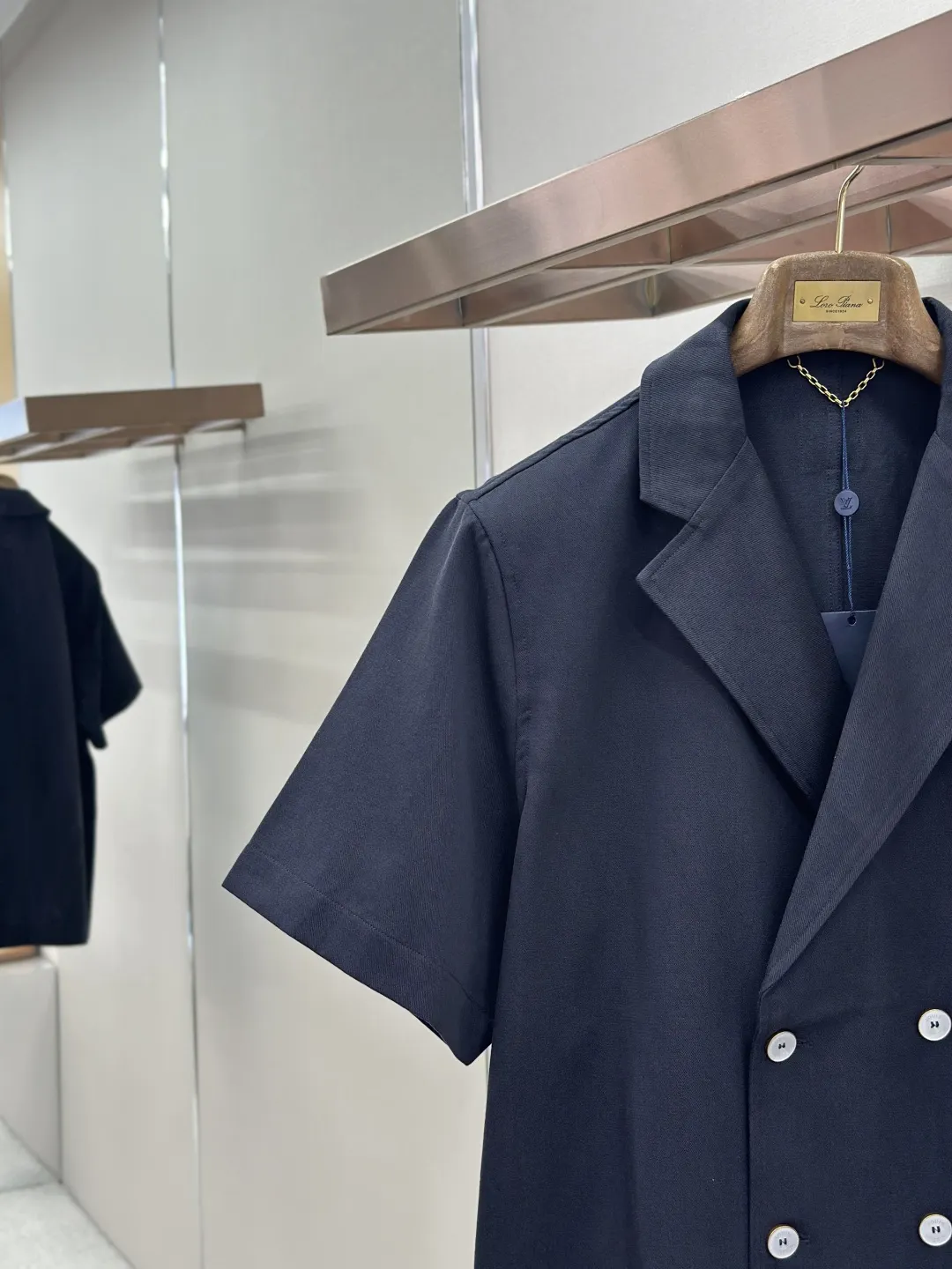 Double-Breasted Short-Sleeve Cotton Shirt D26019196 — view 5