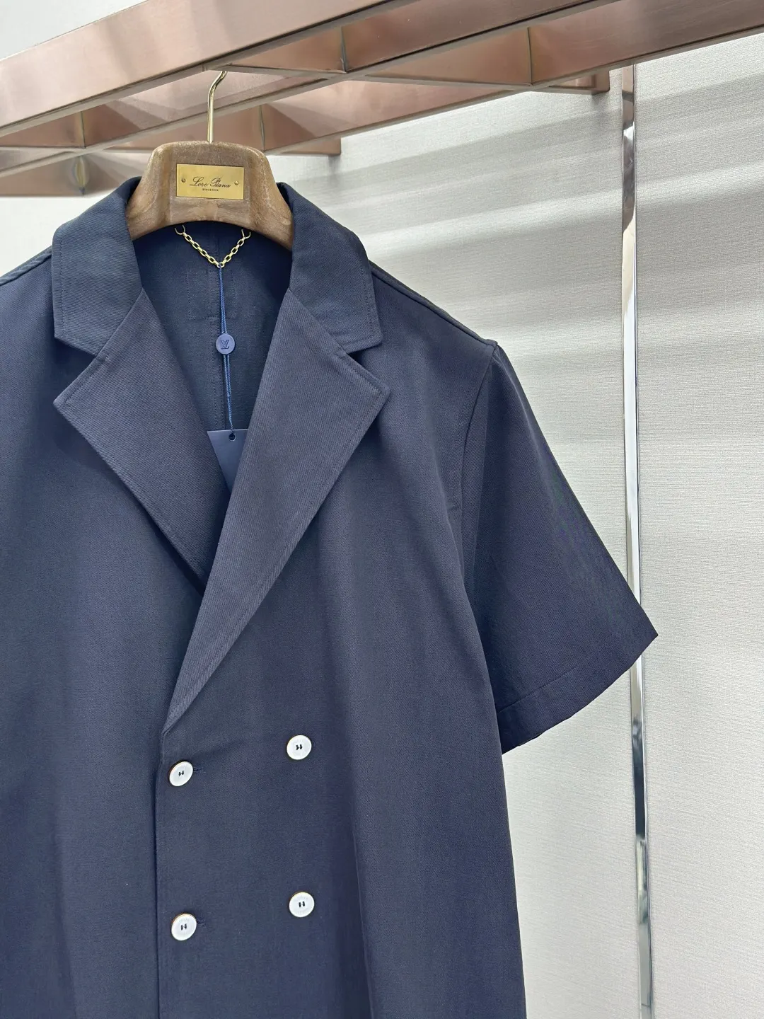 Double-Breasted Short-Sleeve Cotton Shirt D26019196 — view 6
