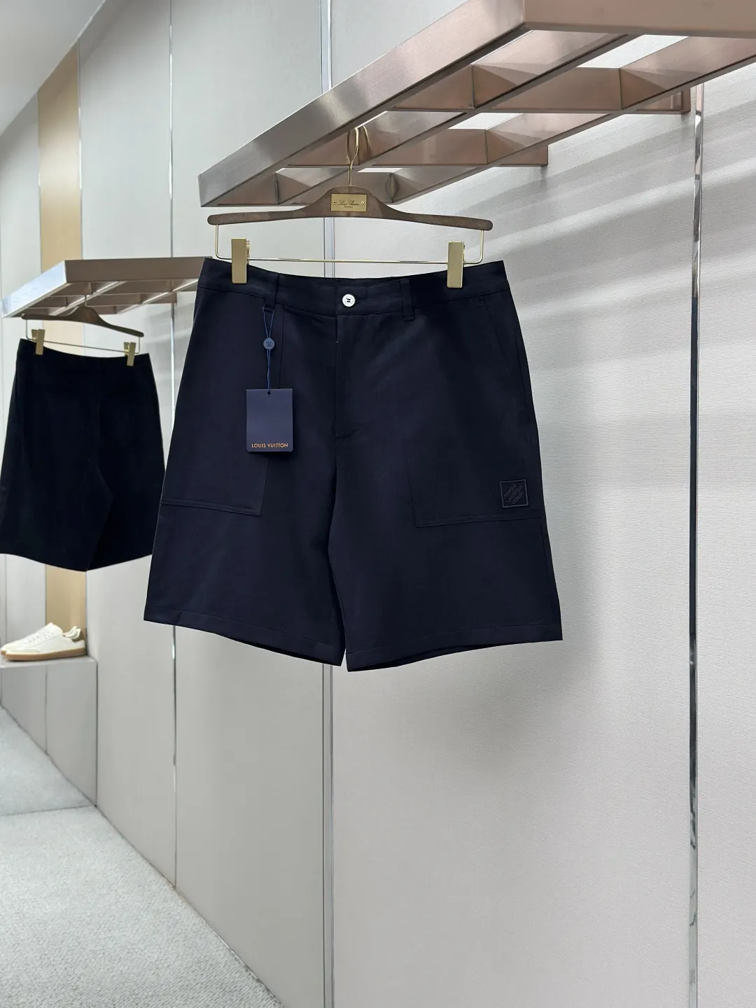 Embroidered Logo Cotton Utility Shorts D26019197