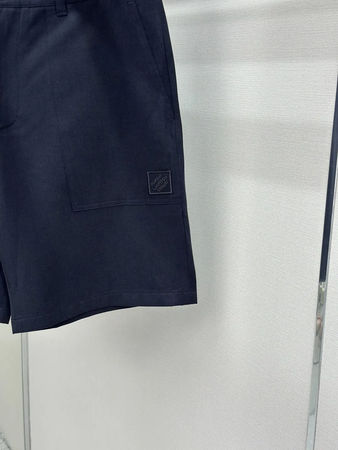 Embroidered Logo Cotton Utility Shorts D26019197 — view 7
