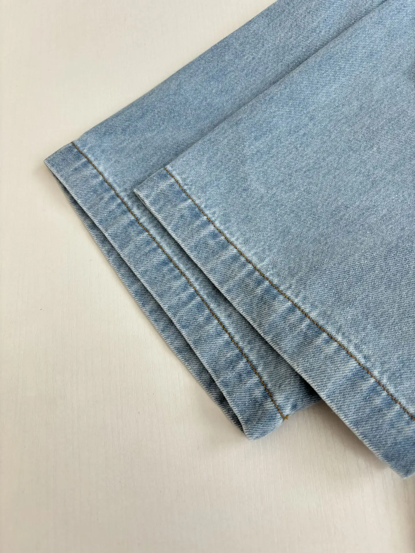 Anagram Embroidered Short-Sleeve Denim Shirt D26018637 — view 9