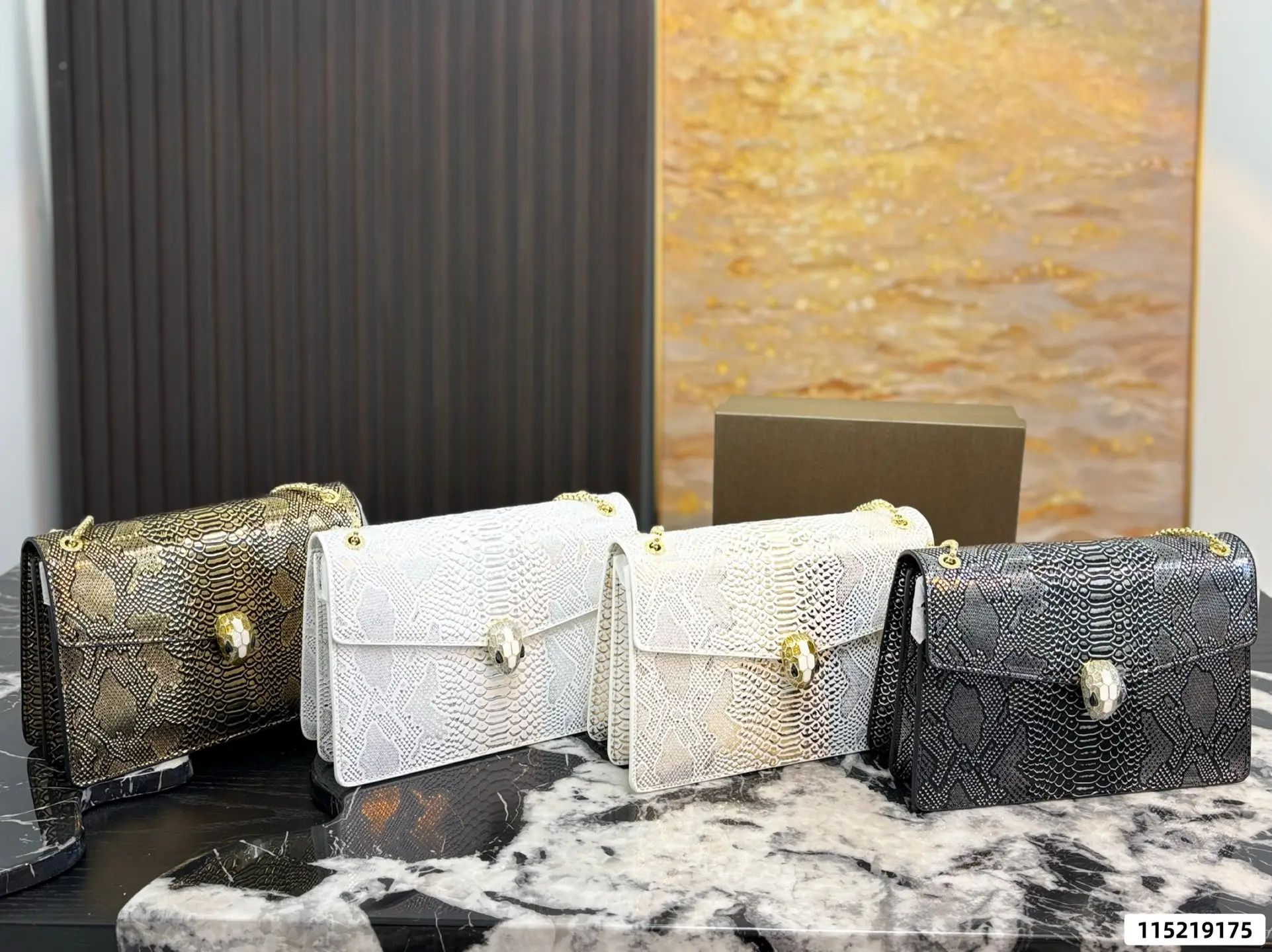 Serpenti Forever Chain Shoulder Bag D26018021