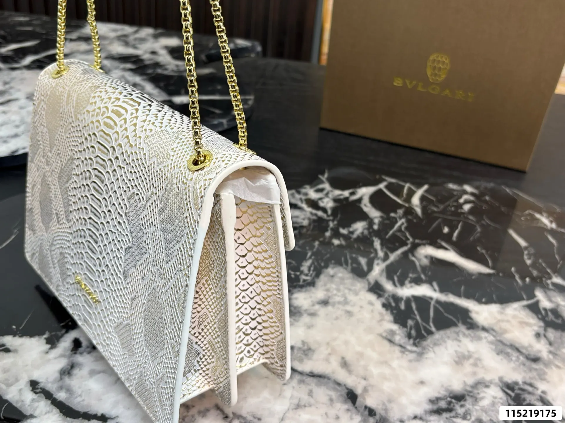 Serpenti Forever Chain Shoulder Bag D26018020 — view 3
