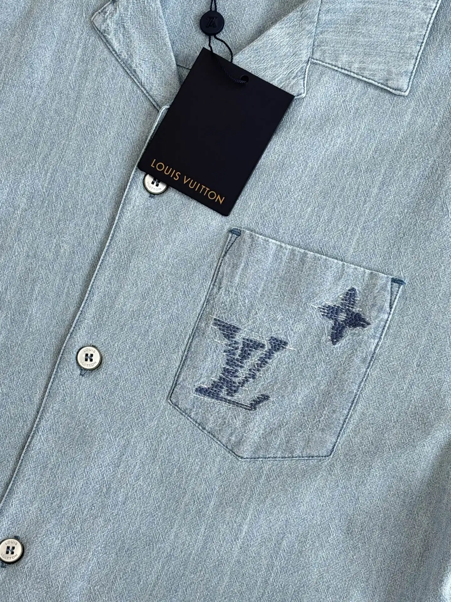 Monogram Embroidered Short-Sleeve Denim Shirt D26518724 — view 6