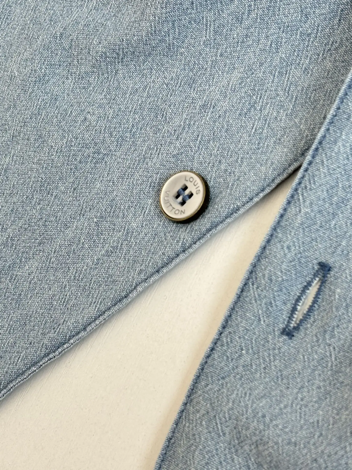 Monogram Embroidered Short-Sleeve Denim Shirt D26518724 — view 10