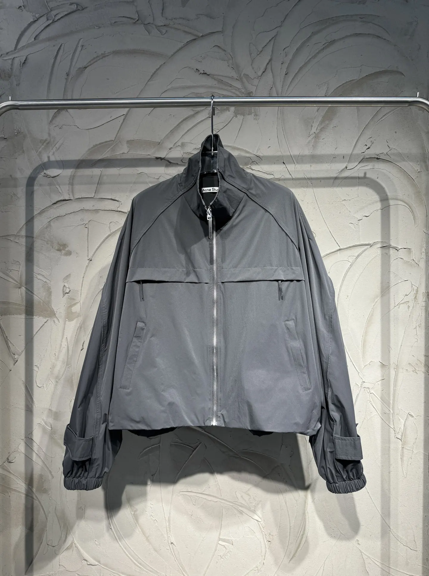 Crinkled Nylon Zip-Up Jacket D26524329