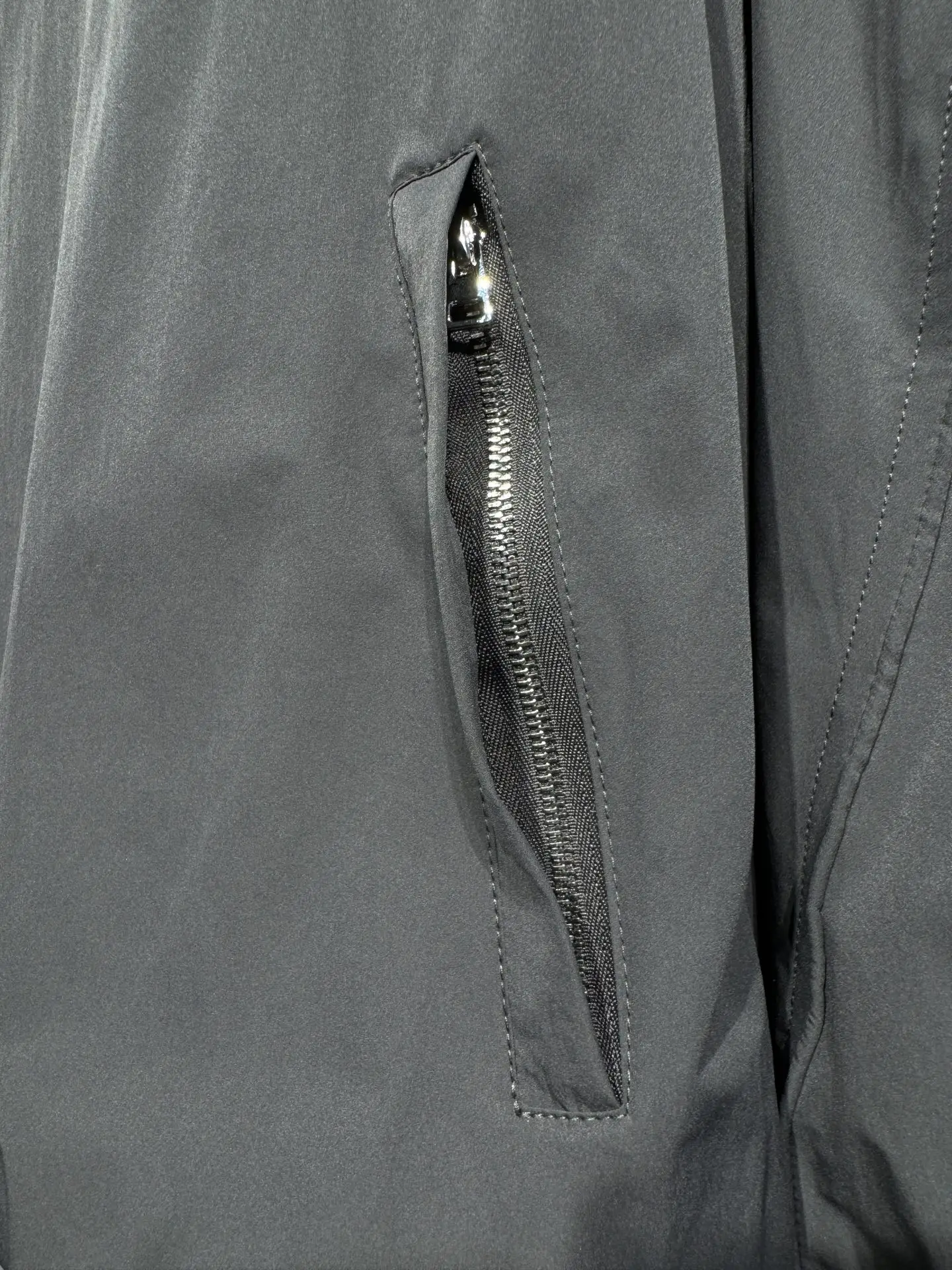 Crinkled Nylon Zip-Up Jacket D26524329 — view 7