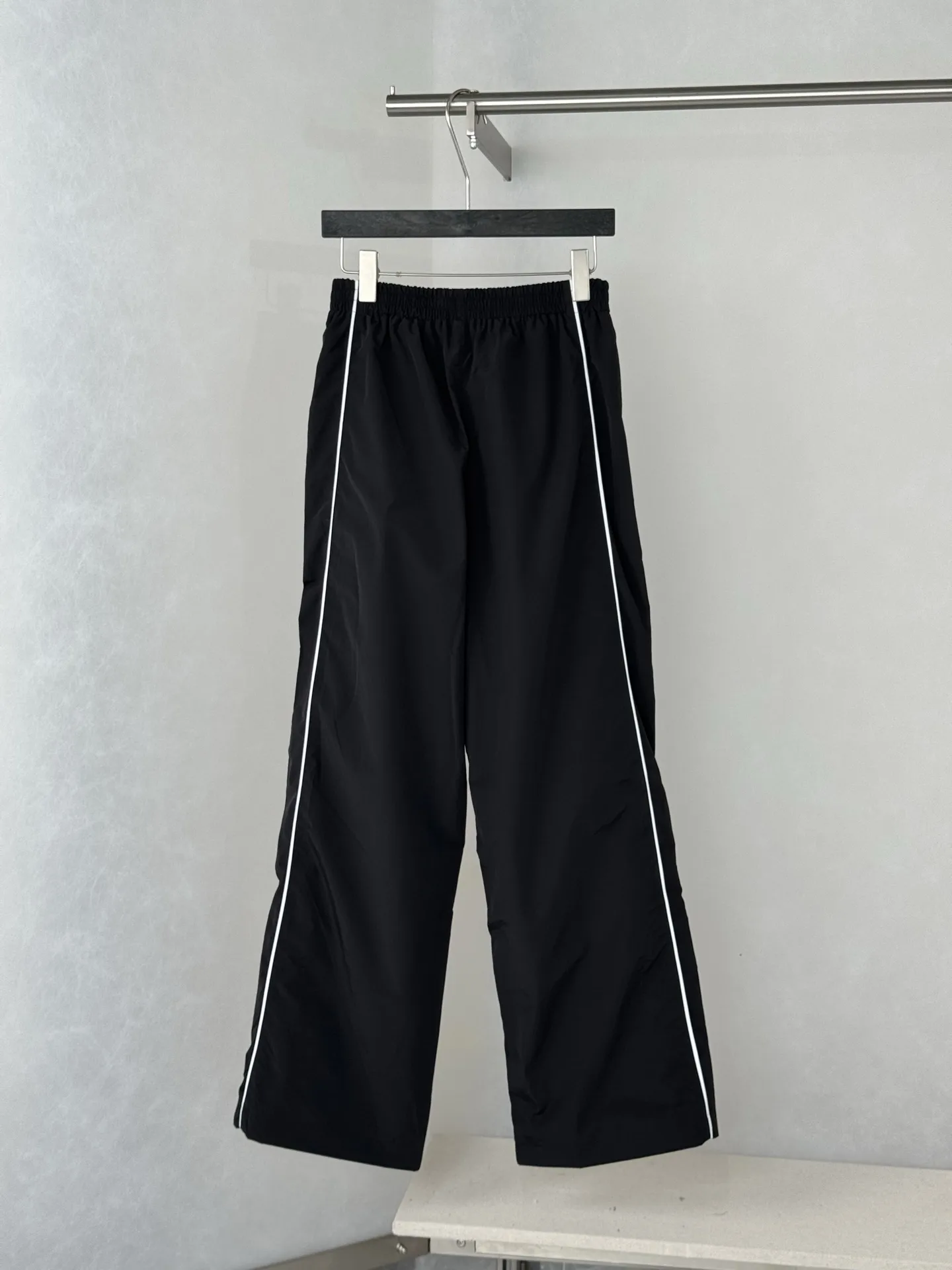 Embroidered Shell Track Pants D26518674 — view 2