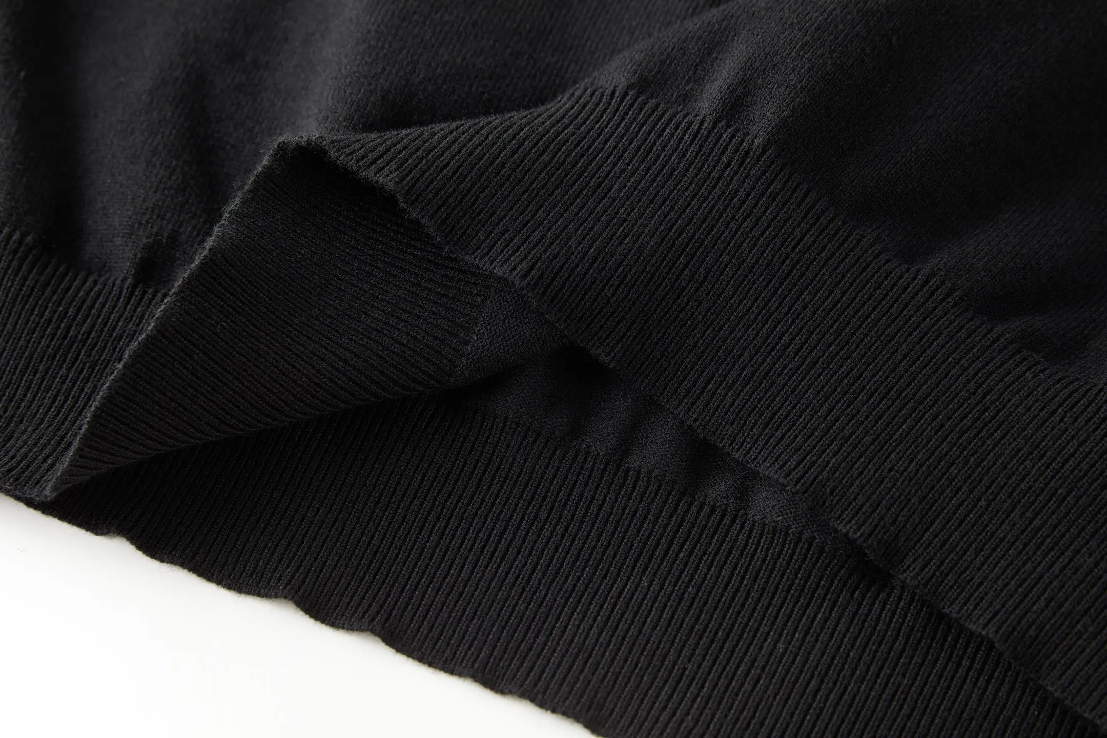 Embroidered Sleeve Cashmere-Blend Sweater D26522360 — view 8