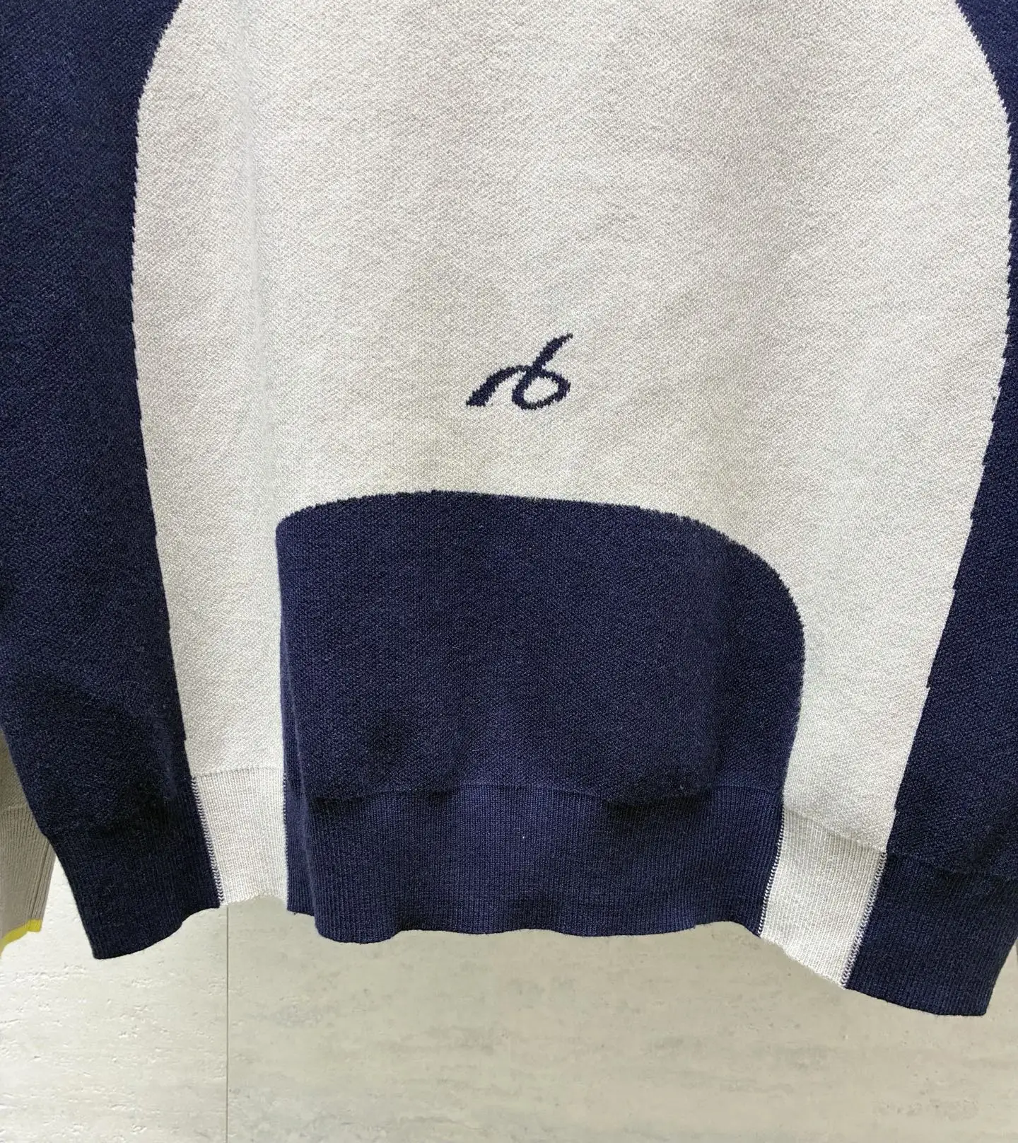 Color-Block Zip-Up Knit Cardigan D26819099 — view 8