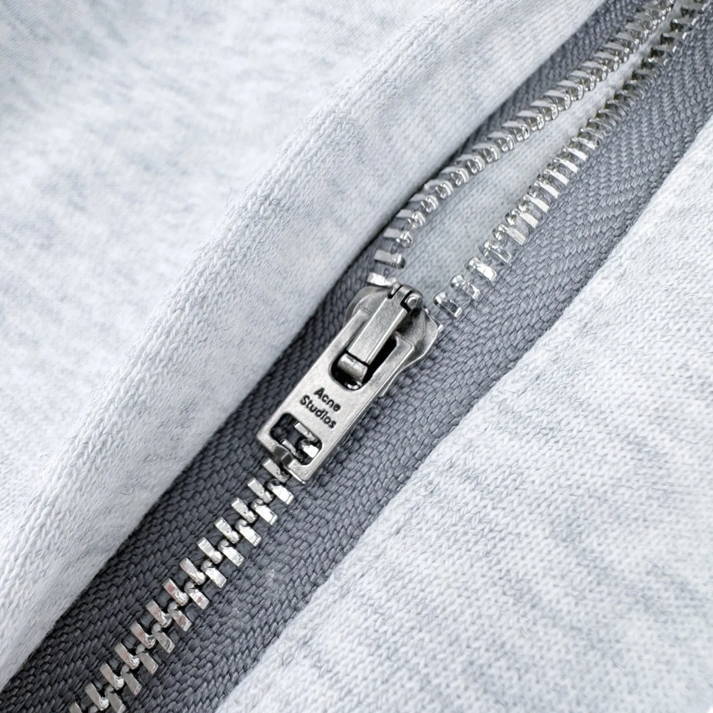 Logo-Embroidered Wide-Leg Sweatpants D27022323 — view 8