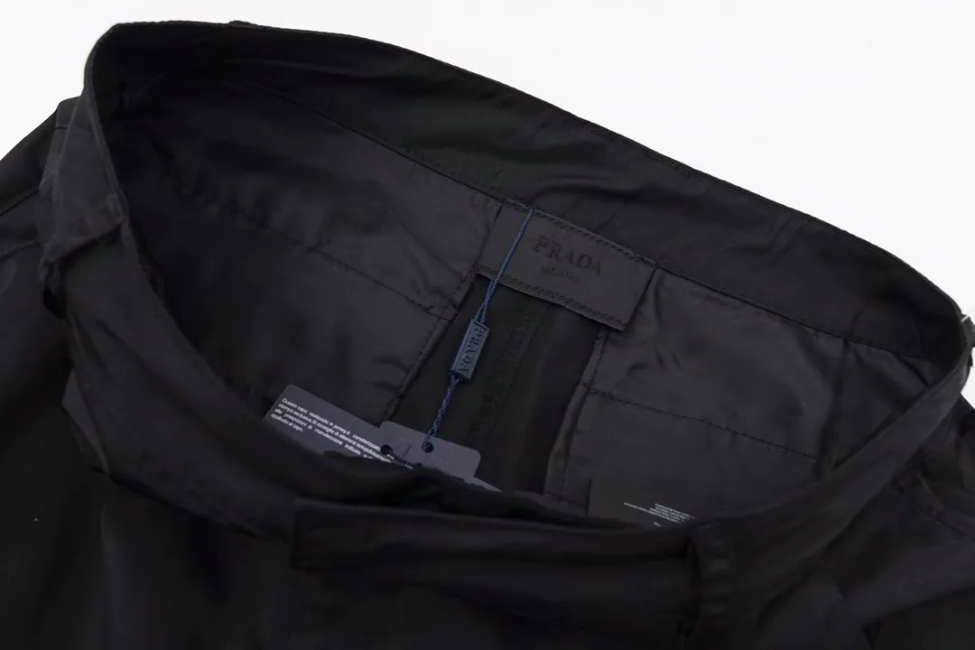 Logo-Appliquéd Re-Nylon Cargo Trousers D27013447 — view 8